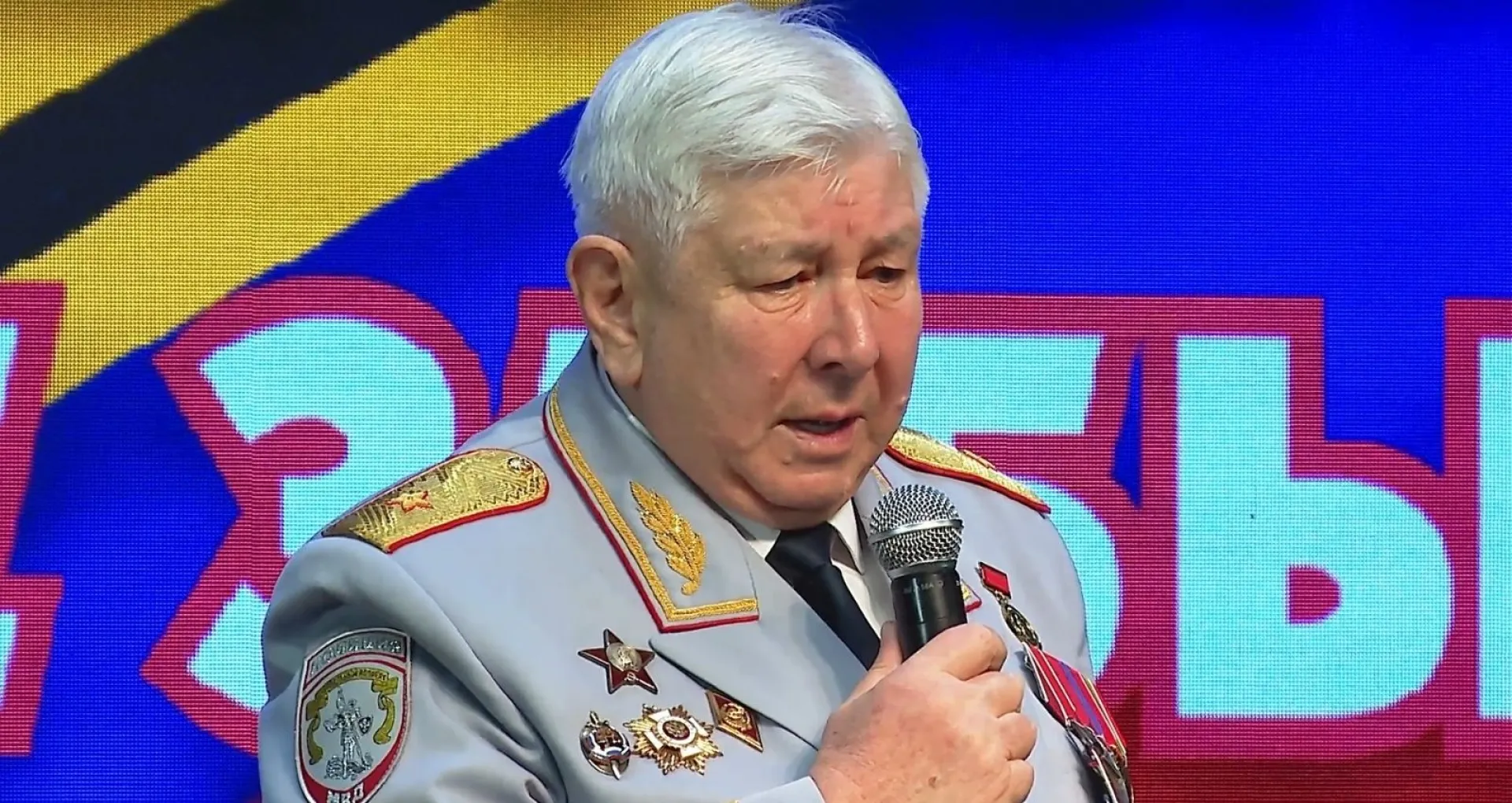 «Только Россия может восстановить мир во всем мире»: генерал-майор Хуршед Нуманов