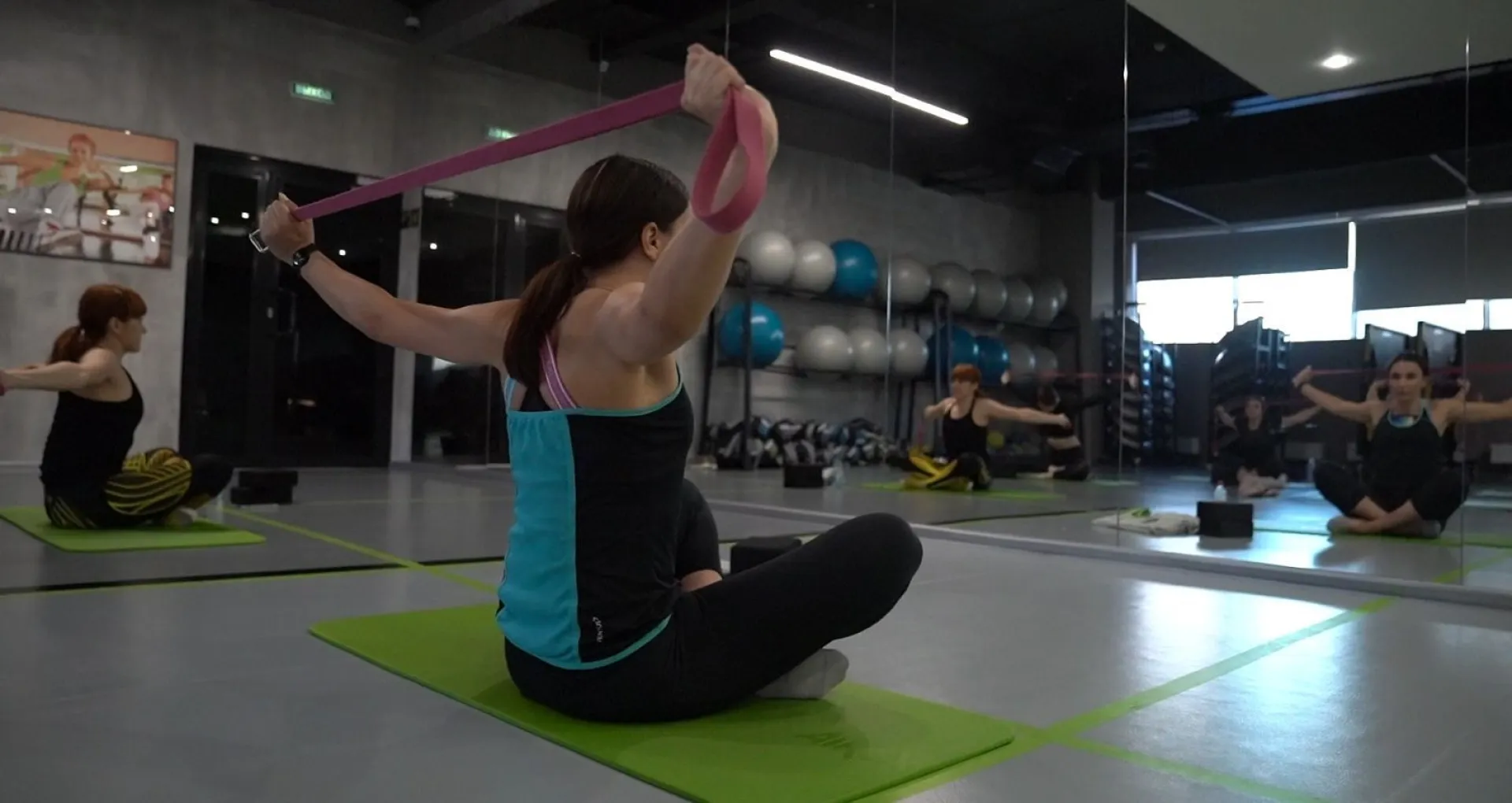 Акцию жителям Барнаула предлагает до конца июня фитнес-клуб X-FIT 