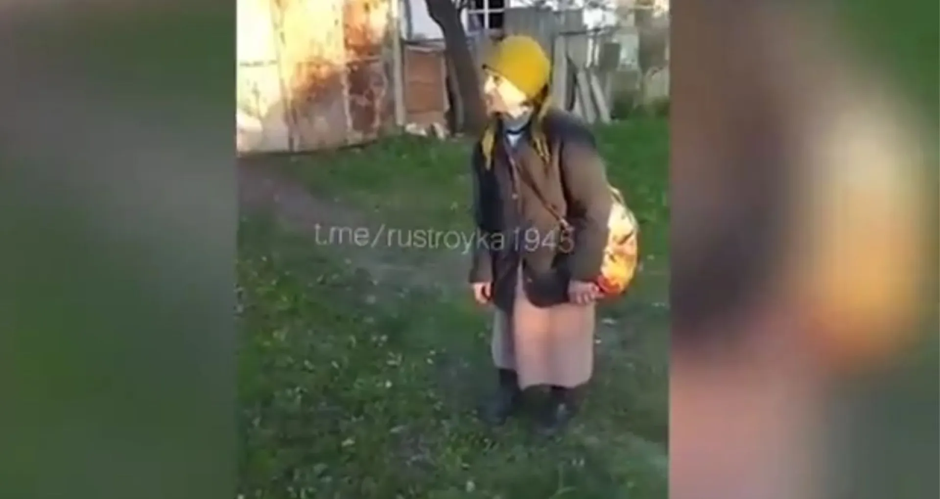 Пенсионерку, встретившую украинских военных со Знаменем Победы, нашли