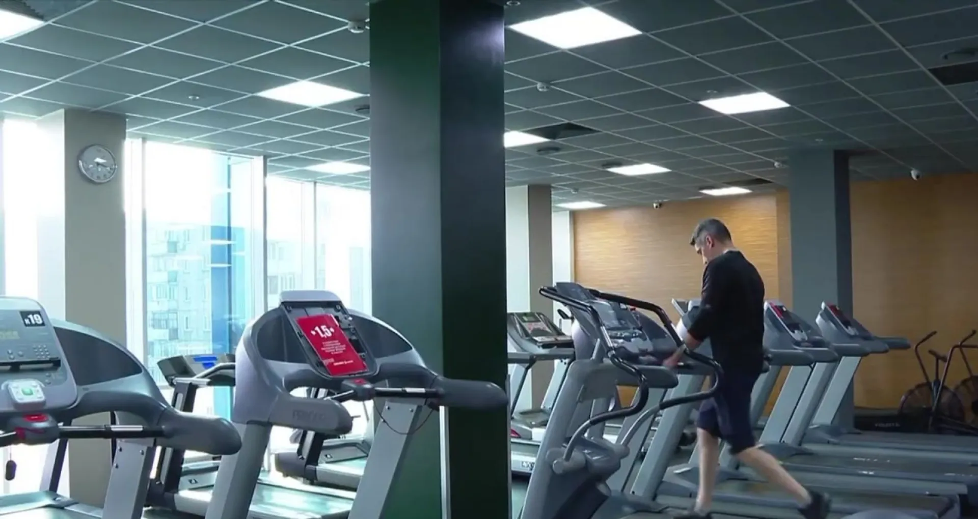 С 15 ноября в фитнес-клубы Барнаула будут пускать по QR-коду