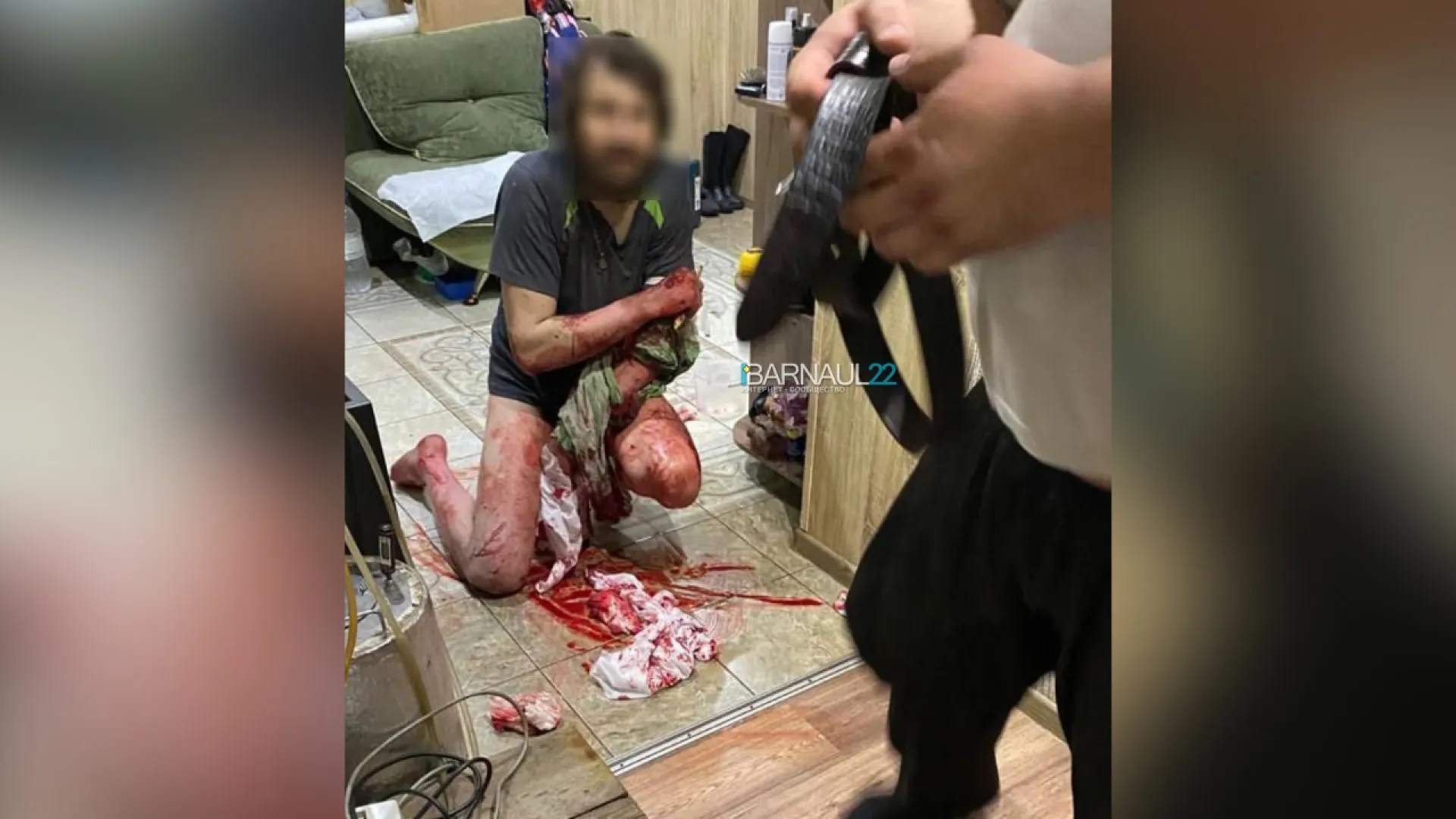 «Мы боимся за свои жизни»: житель Зудилова держит в страхе всё село «Мы боимся за свои жизни»: житель Зудилова держит в страхе всё село