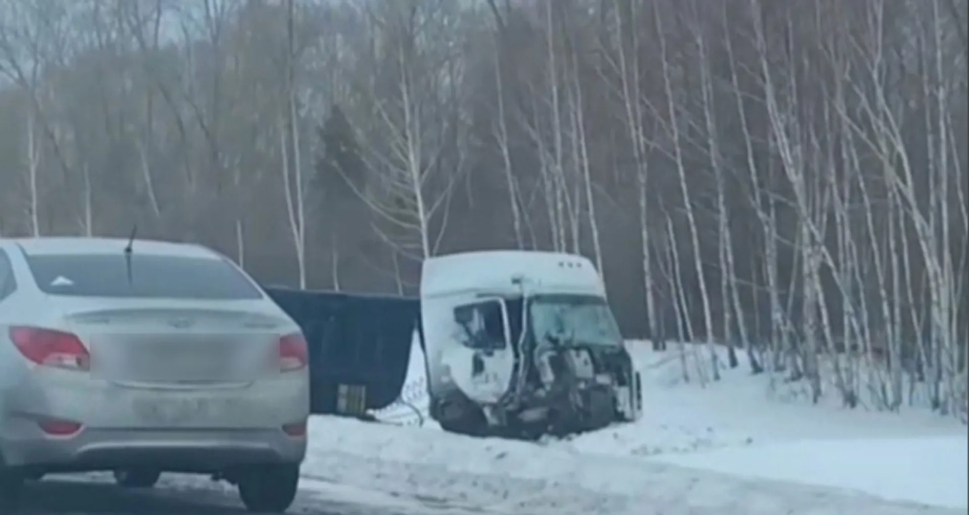 Несколько машин попали в аварию на барнаульской трассе