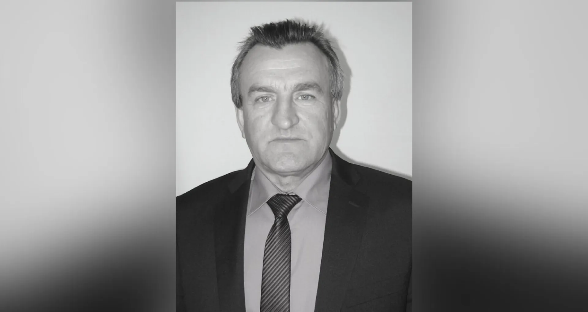 Премию «За верность профессии» имени Василия Луницына учредили в Алтайском крае Премию «За верность профессии» имени Василия Луницына учредили в Алтайском крае