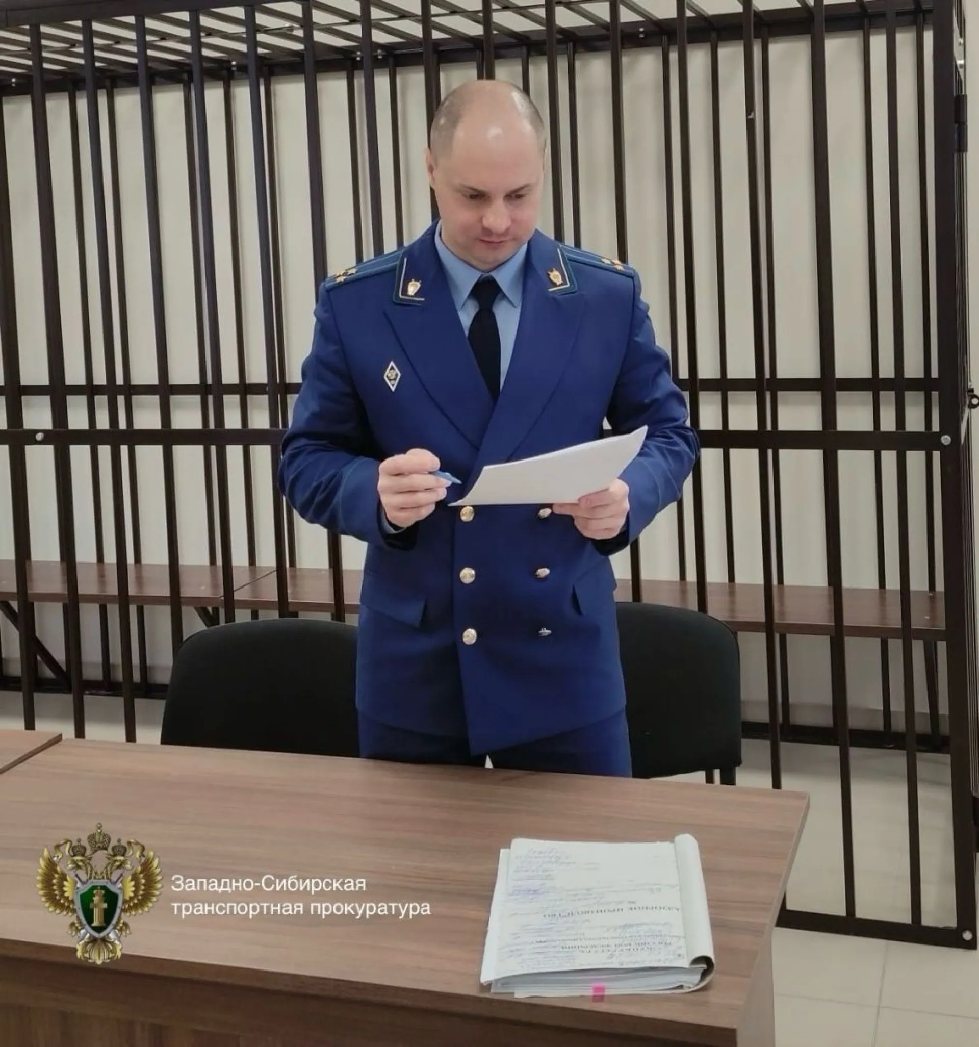 Авиадебошир из Алтайского края осужден к лишению свободы за хулиганство на борту самолета