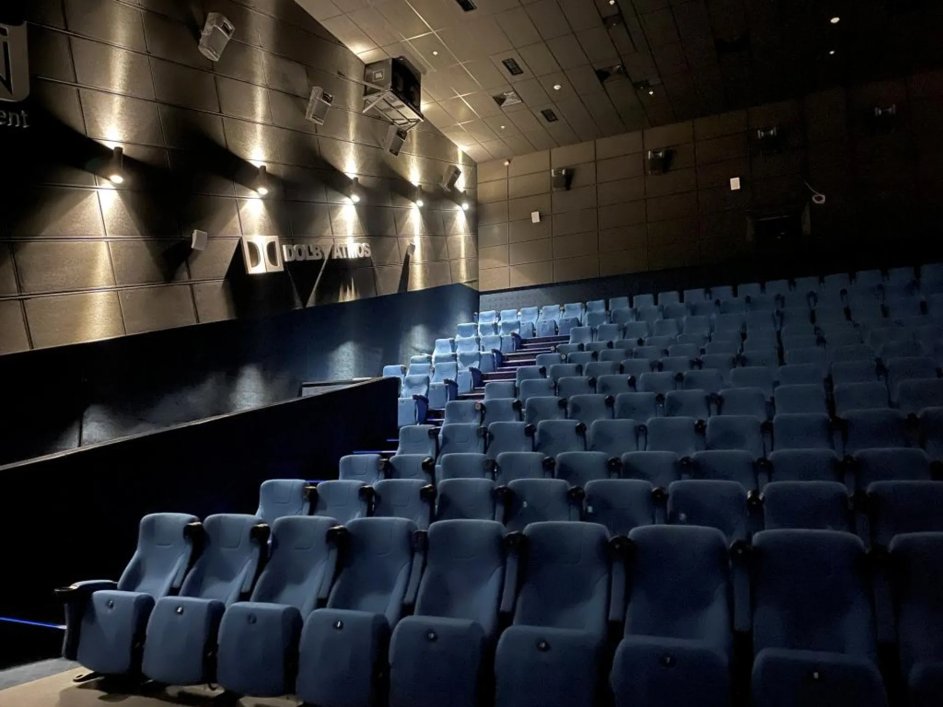Бесплатные сеансы кино пройдут в барнаульском кинотеатре «Премьера» Бесплатные сеансы кино пройдут в барнаульском кинотеатре «Премьера»