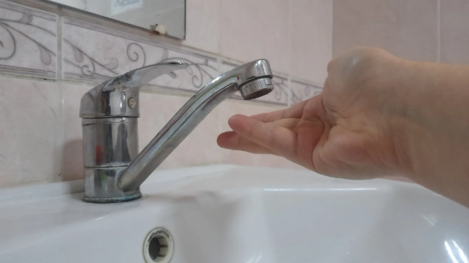 Список попадающих под масштабное отключение горячей воды домов сократили в Барнауле Список попадающих под масштабное отключение горячей воды домов сократили в Барнауле