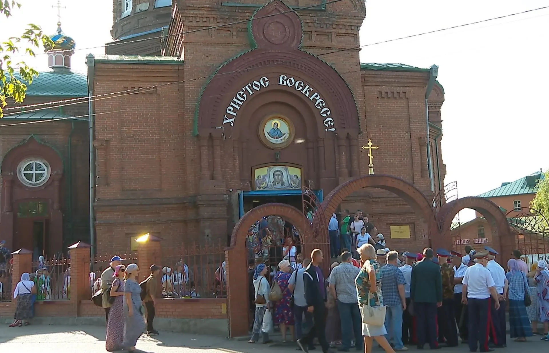 Более 600 паломников идут в село Коробейниково из Барнаула к Казанской иконе Божией Матери