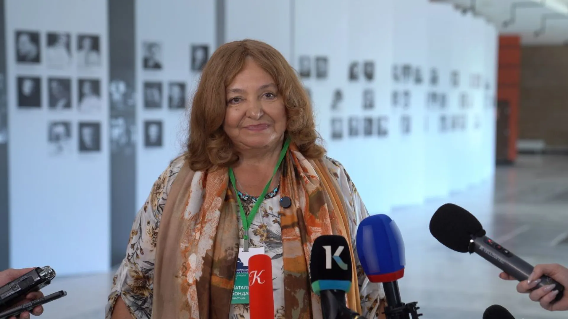 Наталья Бондарчук пообещала передать экспонат в музей Шукшина в Сростках Наталья Бондарчук пообещала передать экспонат в музей Шукшина в Сростках