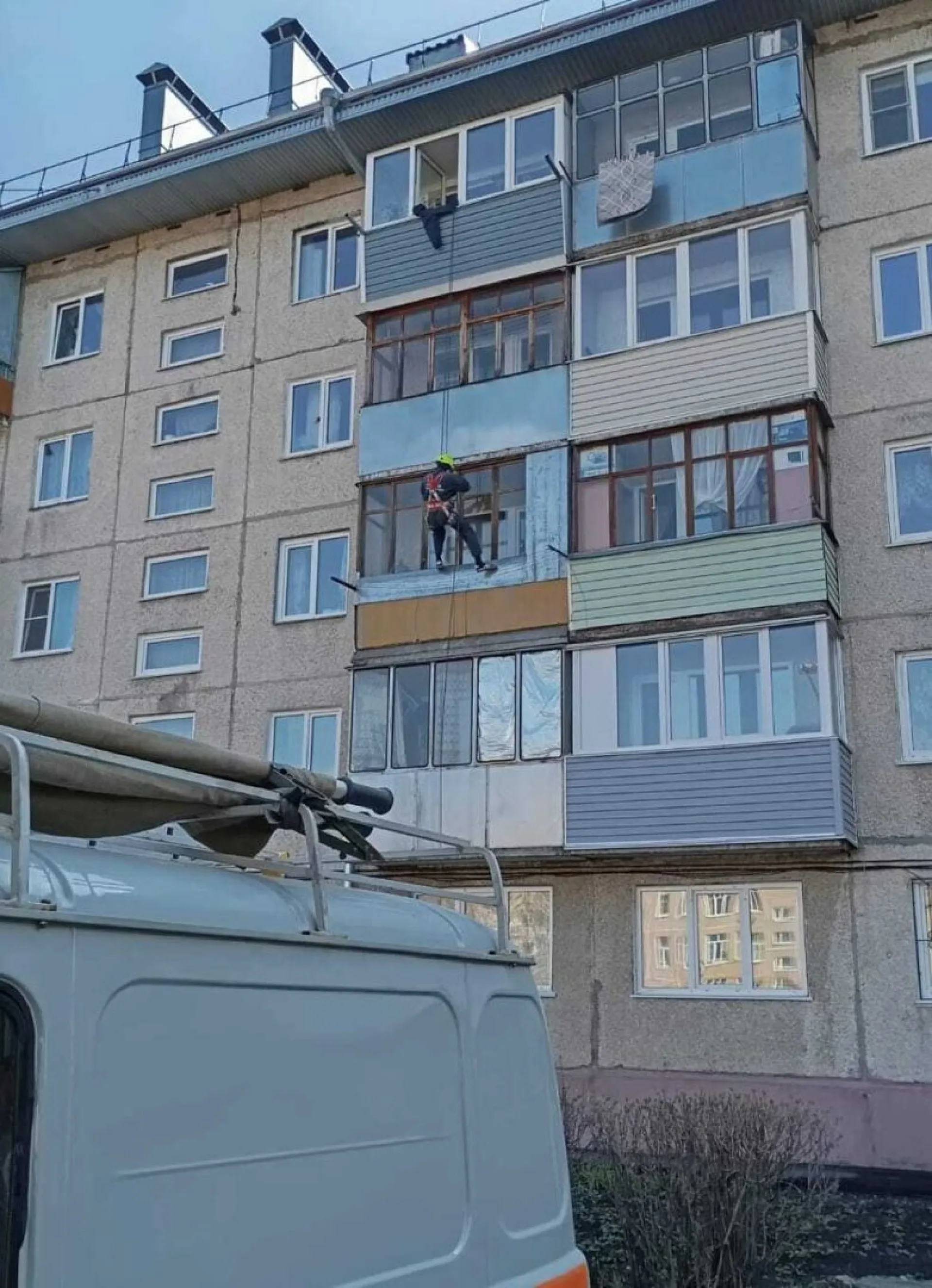 Краевые спасатели помогли барнаульской пенсионерке, которая оказалась заперта в своей квартире Краевые спасатели помогли барнаульской пенсионерке, которая оказалась заперта в своей квартире