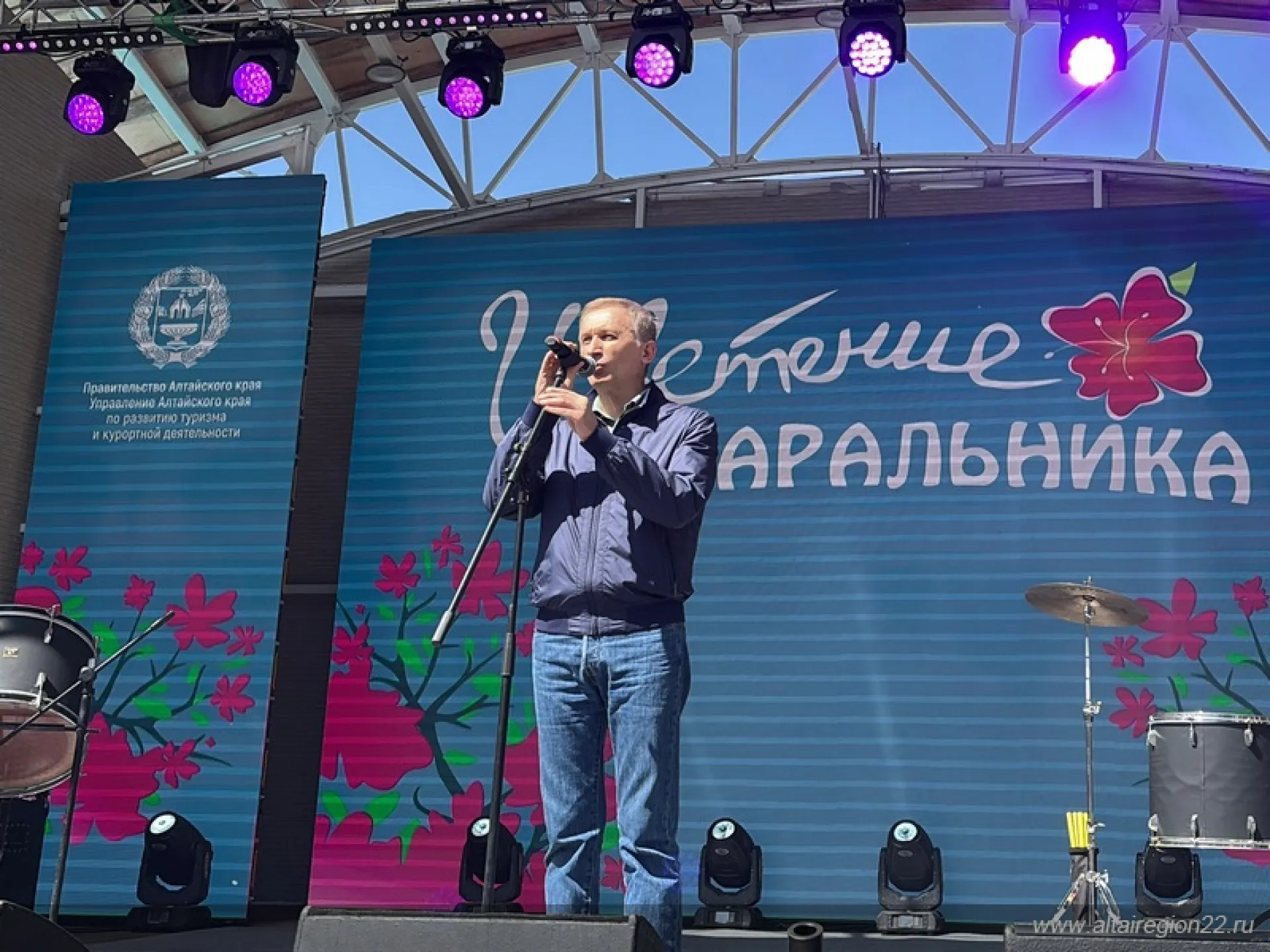Летний туристический сезон начался на Алтае