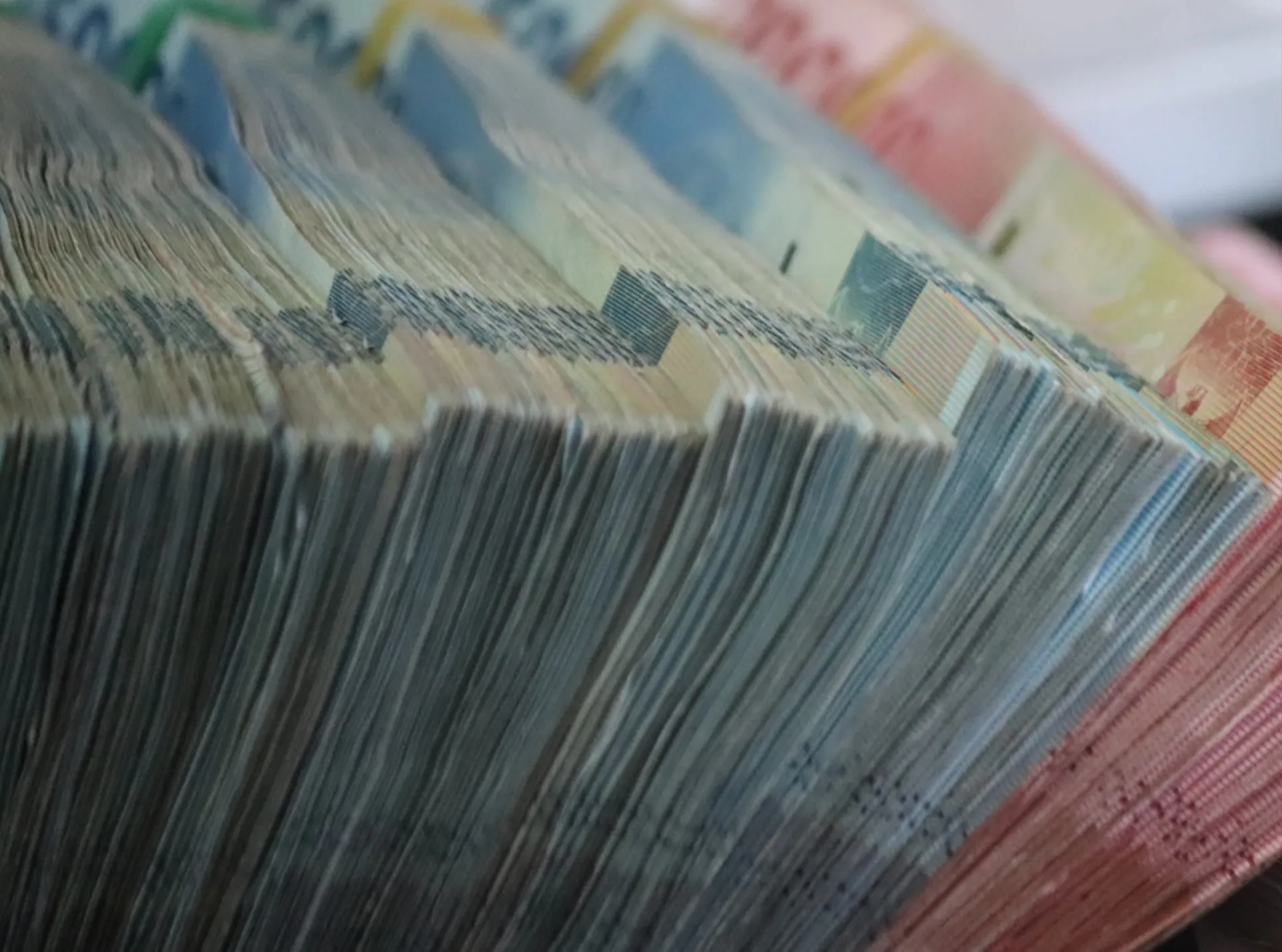 Виктор Томенко направит более 565 миллионов рублей муниципальным образованиям Алтайского края