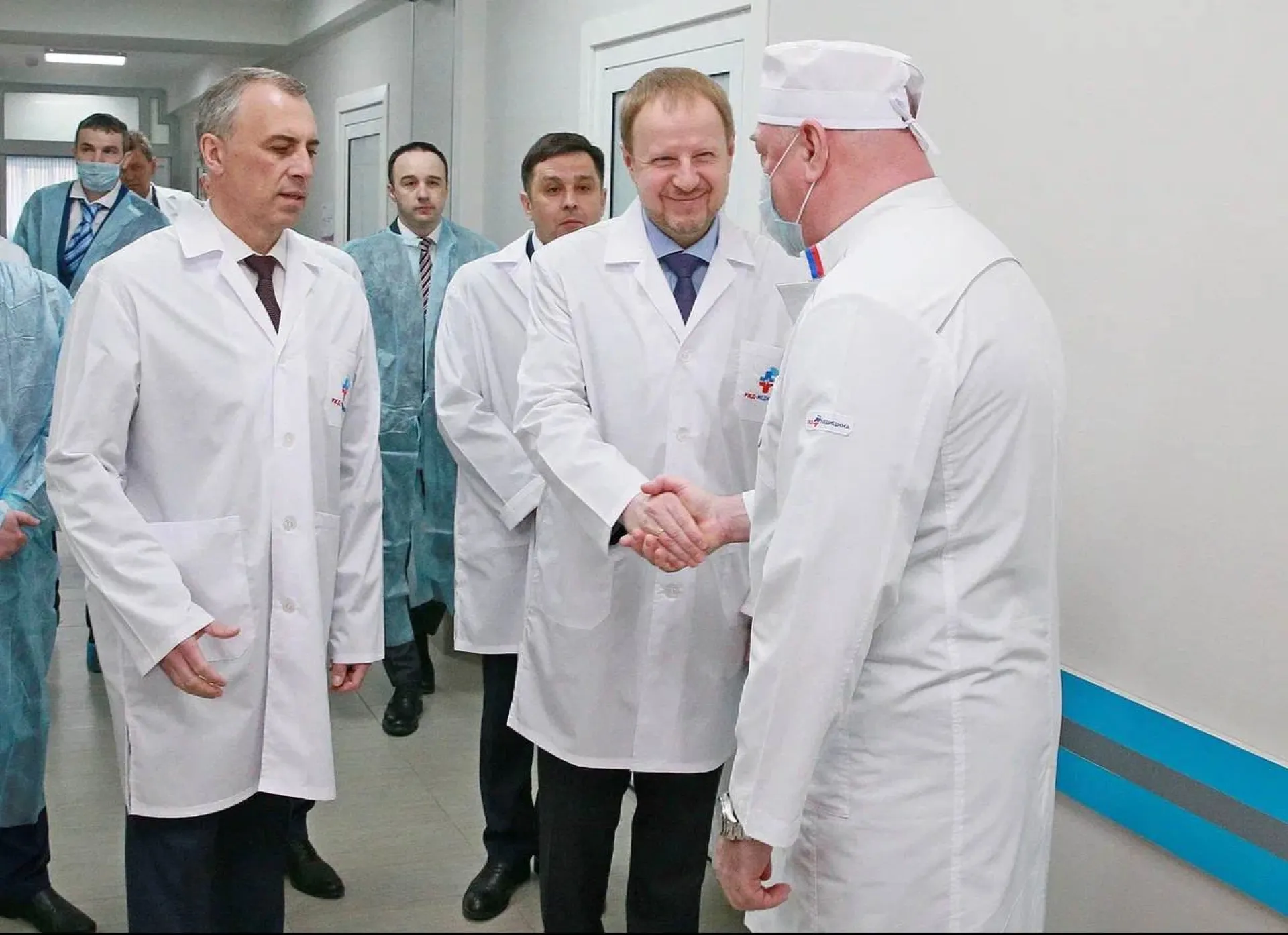 Виктор Томенко посетил больницу «РЖД-Медицина» в Барнауле Виктор Томенко посетил больницу «РЖД-Медицина» в Барнауле