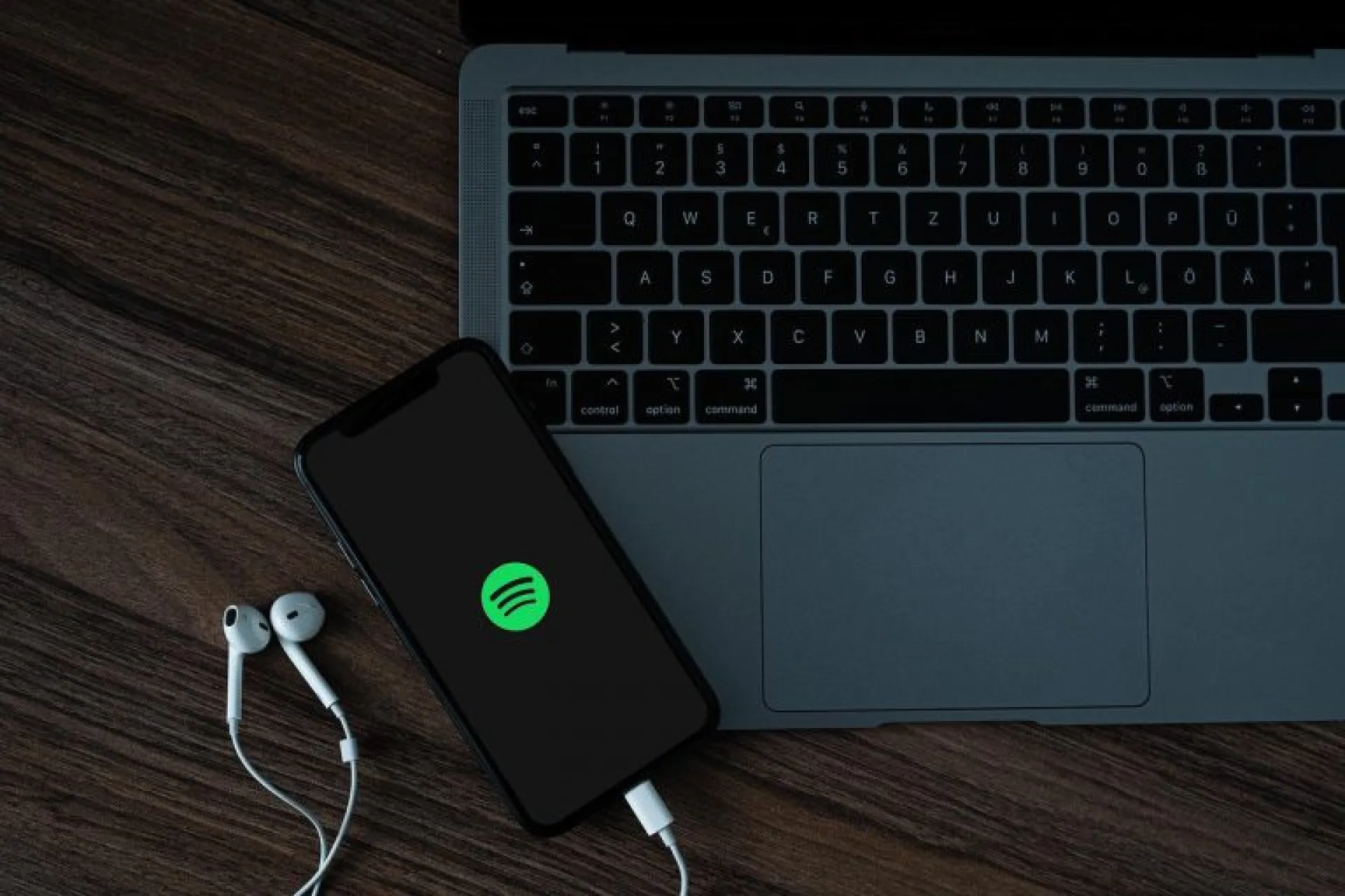 СМИ: Spotify уходит из России