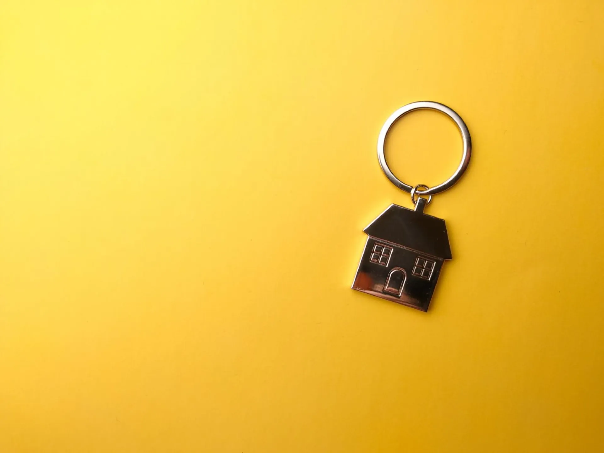 В Барнауле женщина сдала в аренду чужую квартиру в тайне от владельца В Барнауле женщина сдала в аренду чужую квартиру в тайне от владельца
