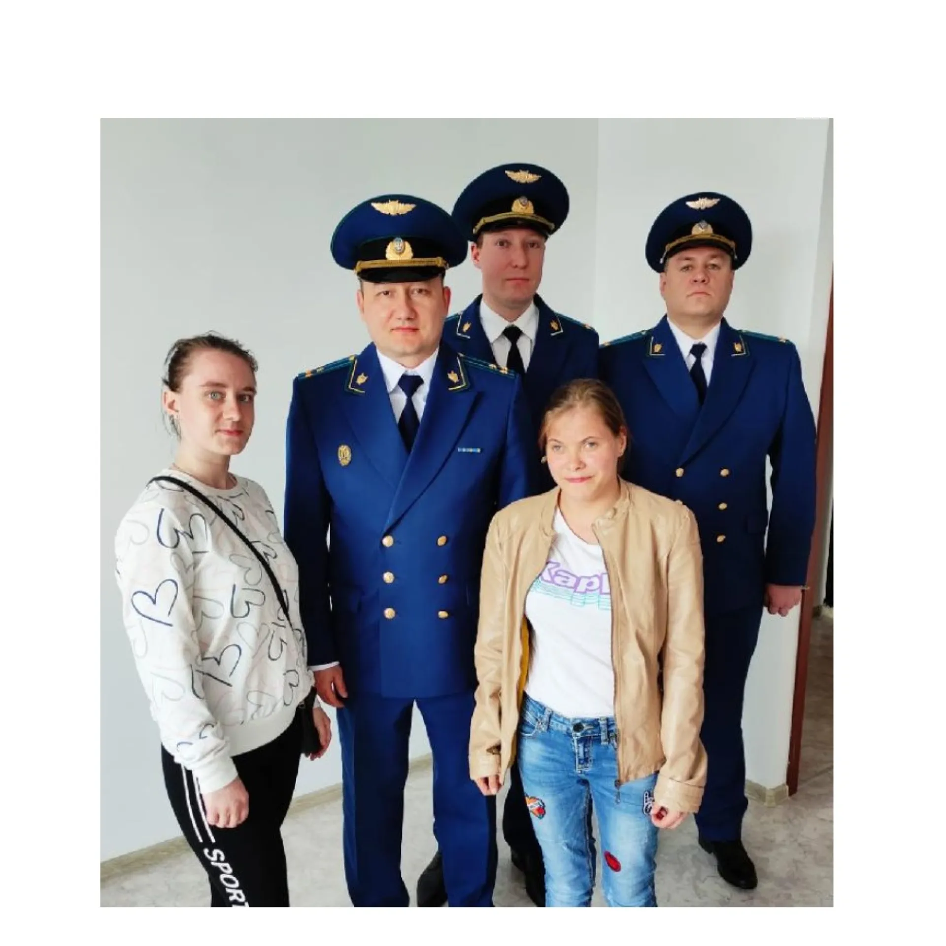 Прокуратура помогла получить квартиры сиротам из Новоалтайска Прокуратура помогла получить квартиры сиротам из Новоалтайска