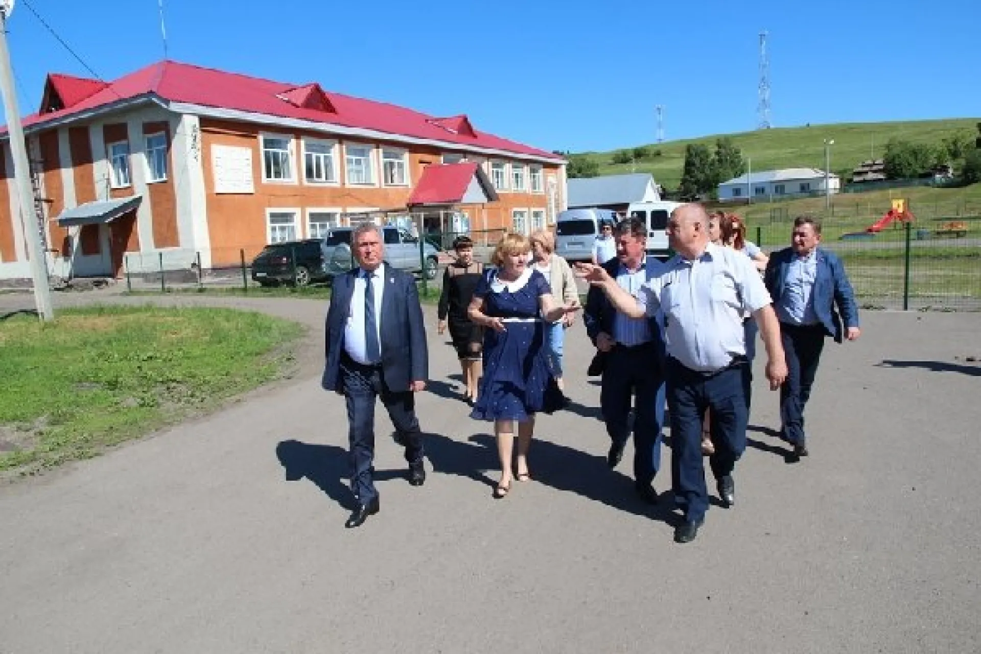 Депутаты АКЗС посетили Алтайский район