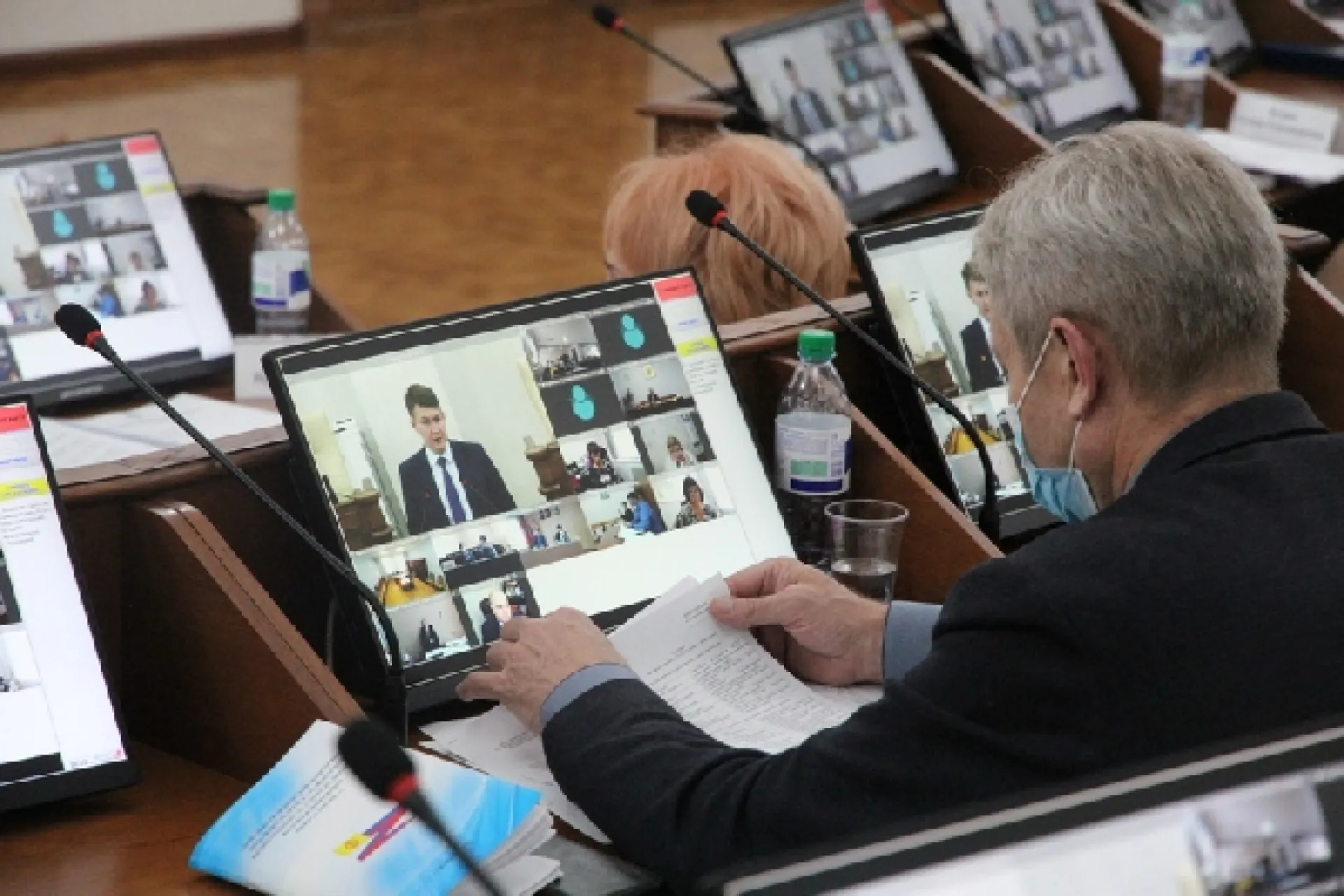 Большинство муниципалитетов Алтайского края поддержали федеральный законопроект о QR-кодах Большинство муниципалитетов Алтайского края поддержали федеральный законопроект о QR-кодах