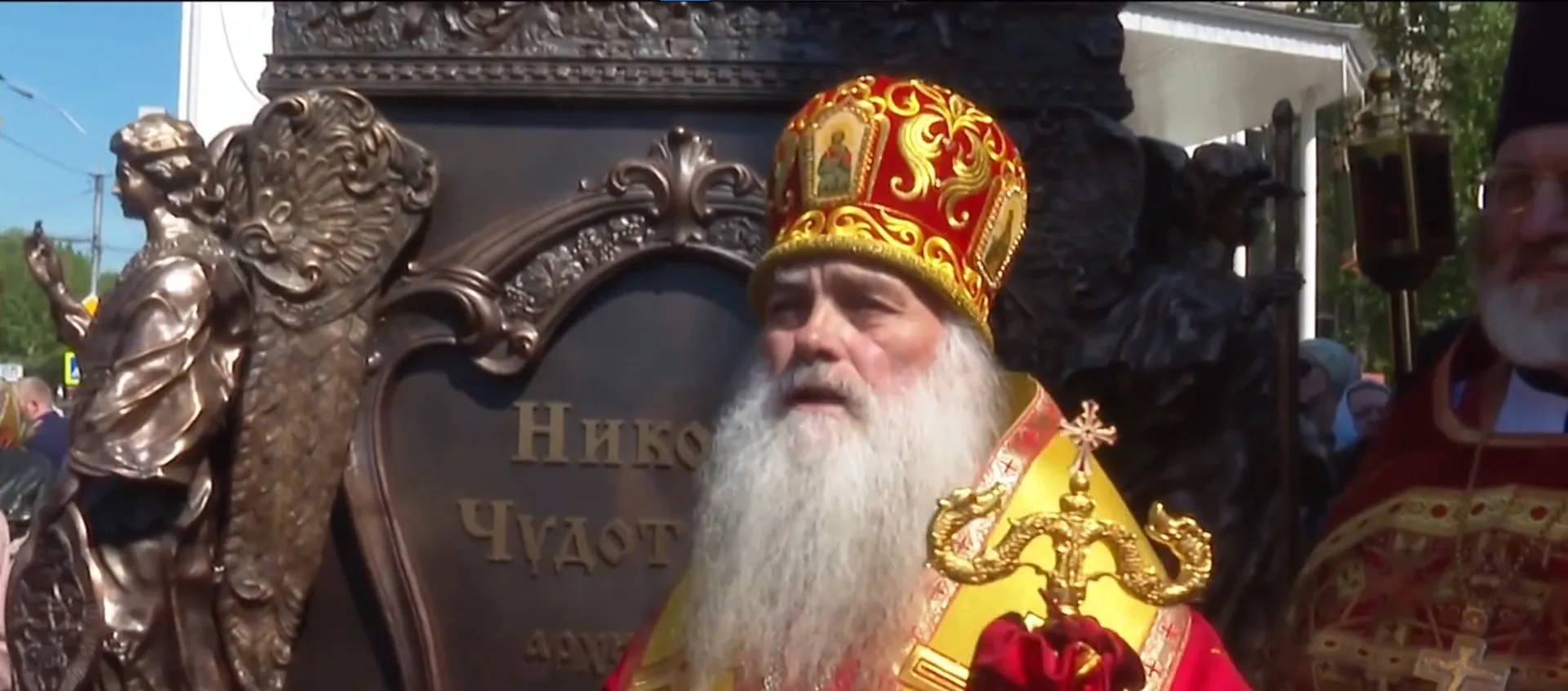 Памятник Николаю Чудотворцу в канун православного праздника открыли в Барнауле Памятник Николаю Чудотворцу в канун православного праздника открыли в Барнауле