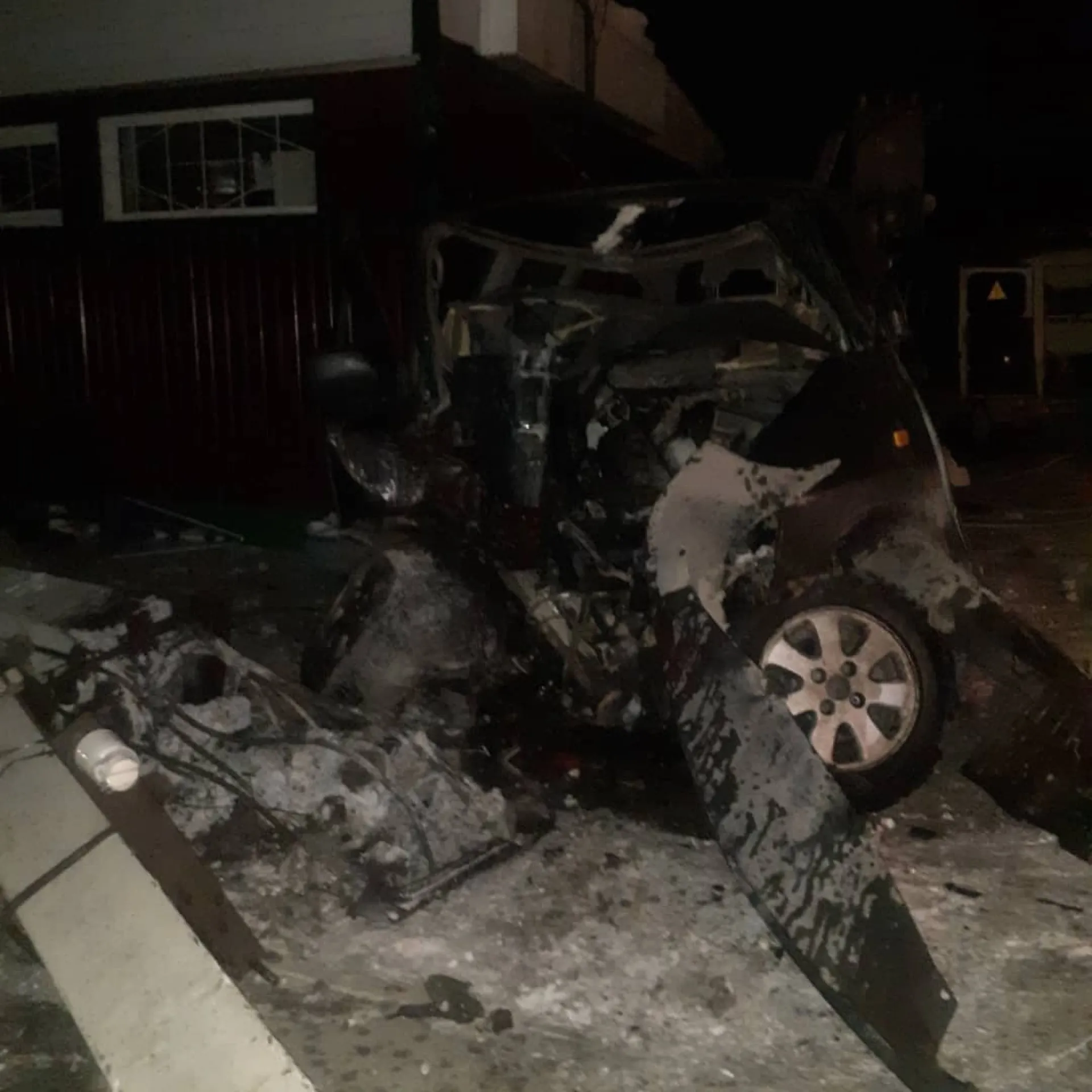 Автомобиль превратился в груду металлолома после ДТП в Барнауле