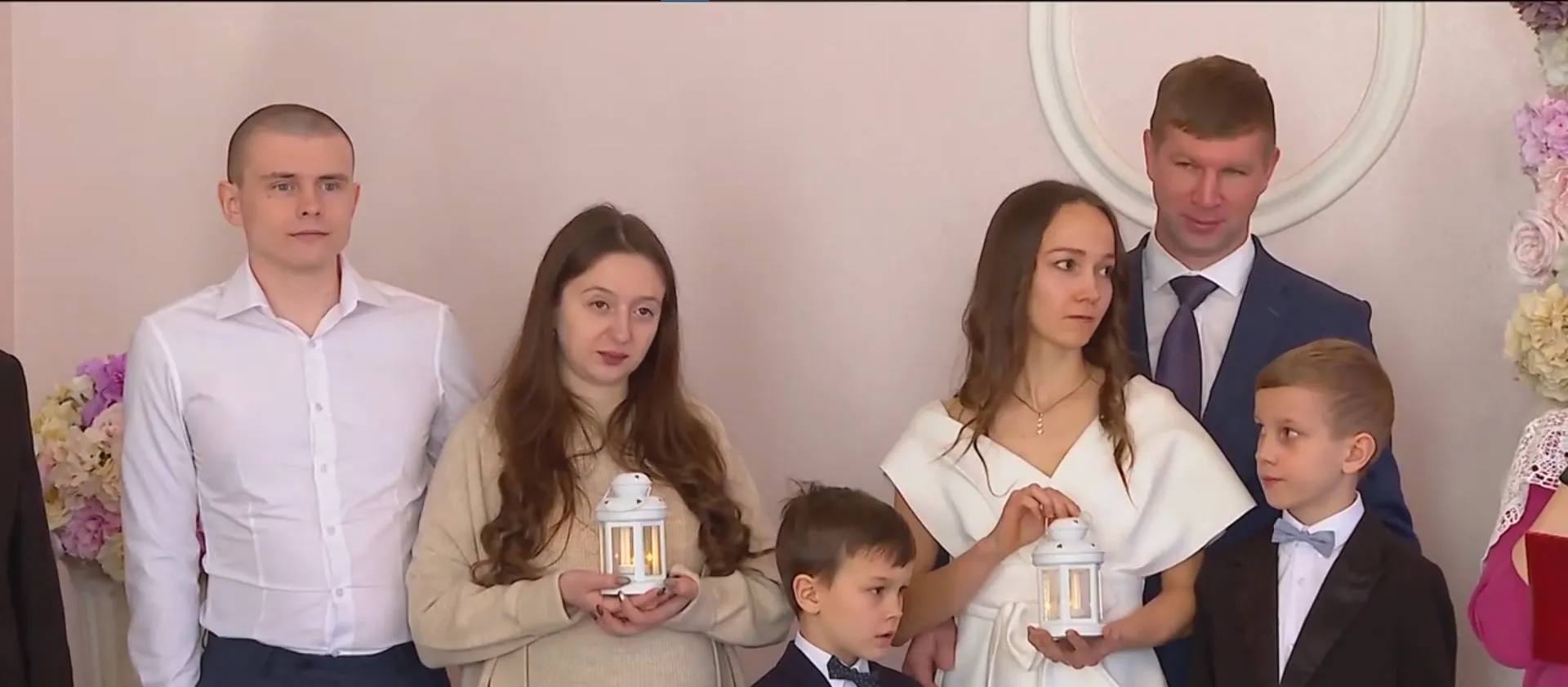 В Барнауле передали огонь Всероссийского семейного очага «Сердце России»