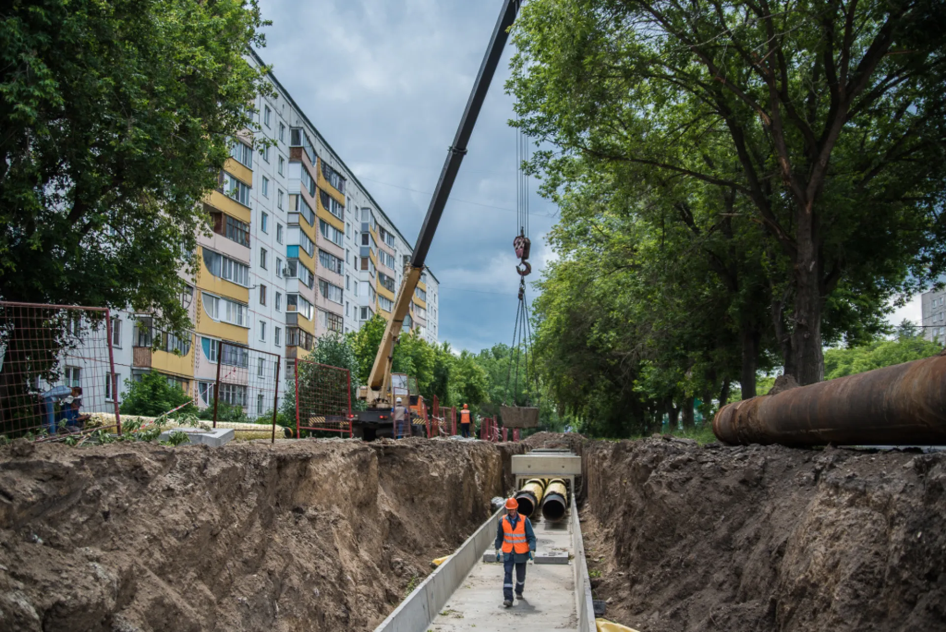 17 участков теплотрасс полностью переложили в Барнауле