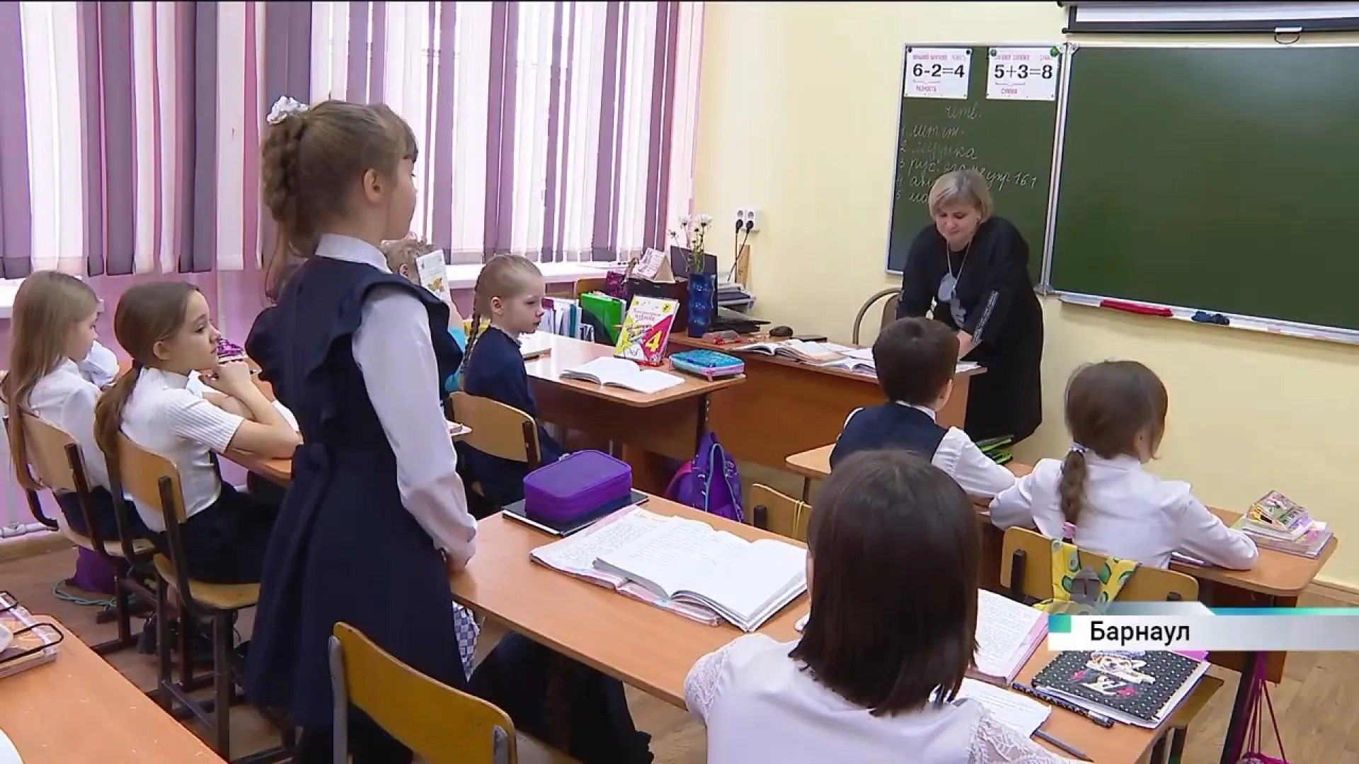 Капитальный ремонт начался сразу в трёх школах Барнаула Капитальный ремонт начался сразу в трёх школах Барнаула