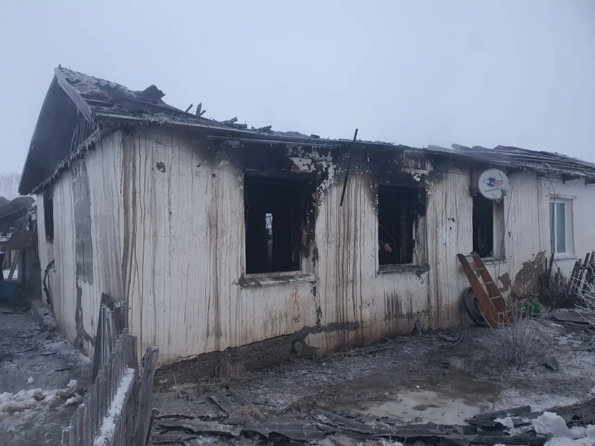 Трое детей погибли при пожаре в Алтайском крае