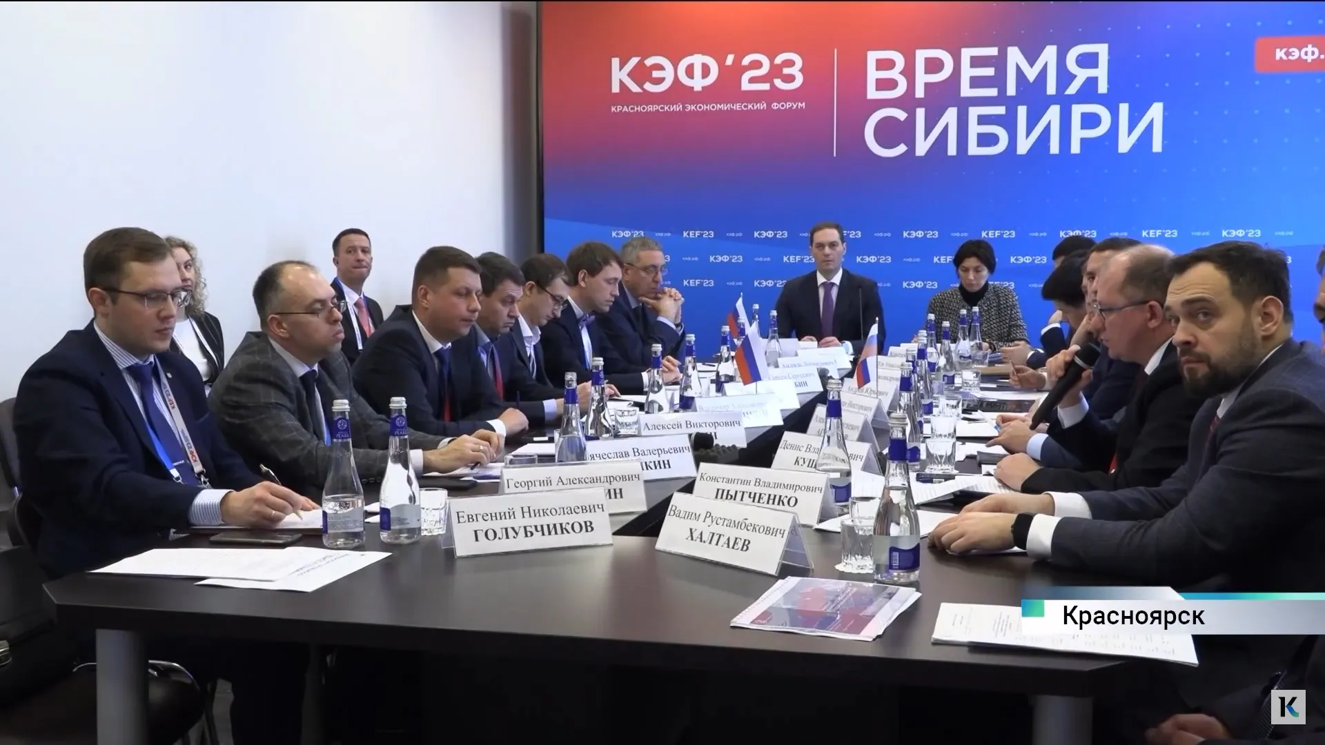 Глава Алтайского края Виктор Томенко призвал не жалеть губернаторов