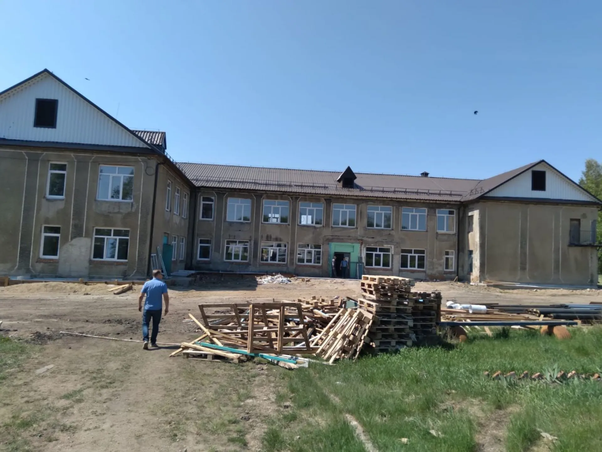 Ещё в одной школе Алтайского края проведут капитальный ремонт Ещё в одной школе Алтайского края проведут капитальный ремонт