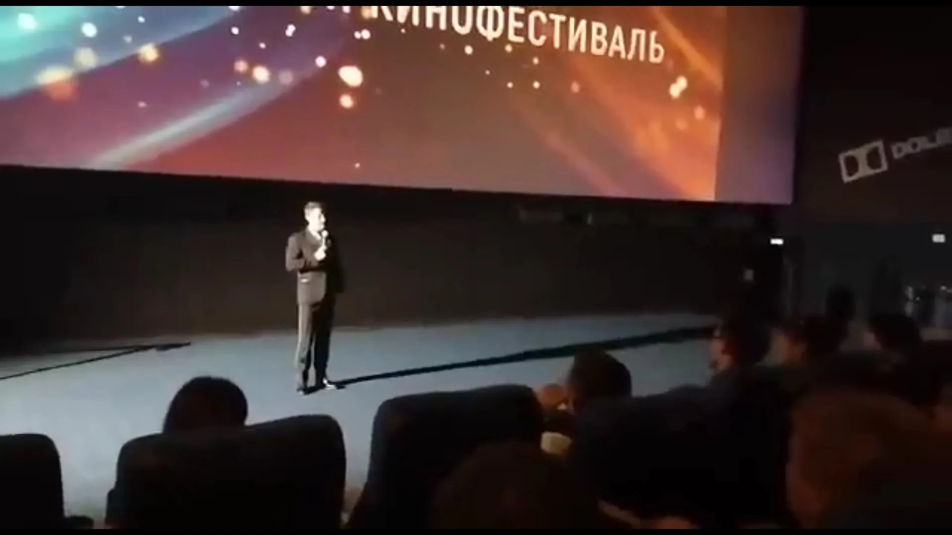 Павел Деревянко представил в барнаульском кинотеатре «Пионер» драму «Подельники»