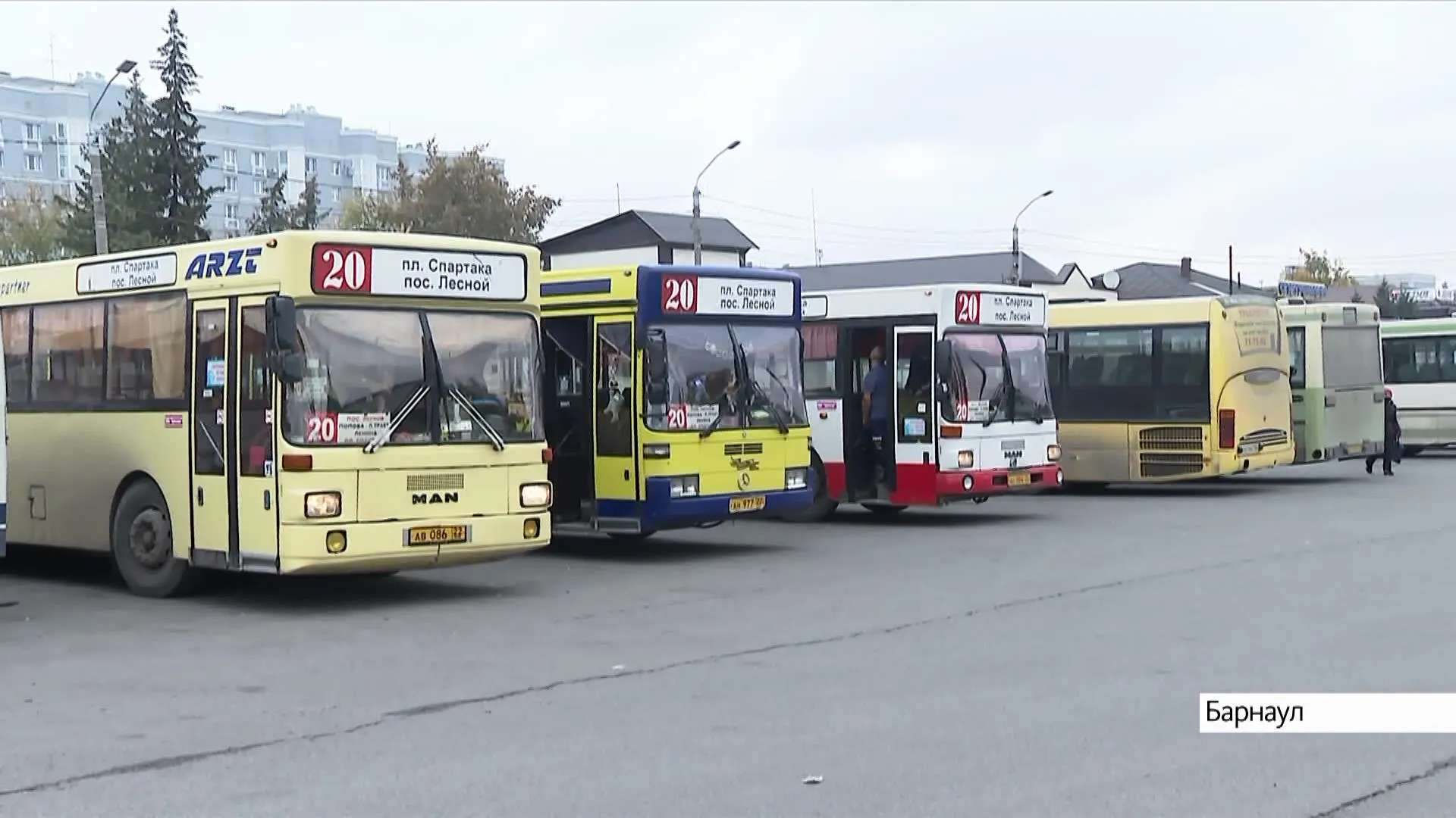 Барнаульцы жалуются на работу общественного транспорта Барнаульцы жалуются на работу общественного транспорта