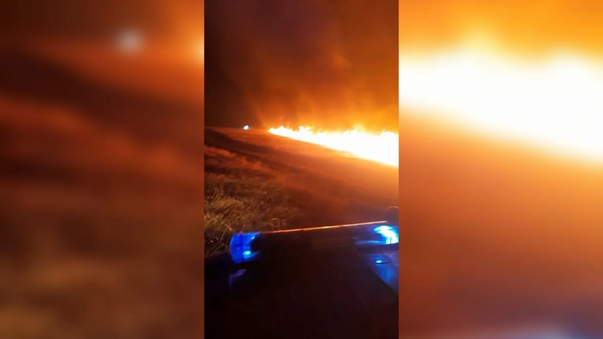 Гроза стала причиной пожара на поле в Алтайском крае