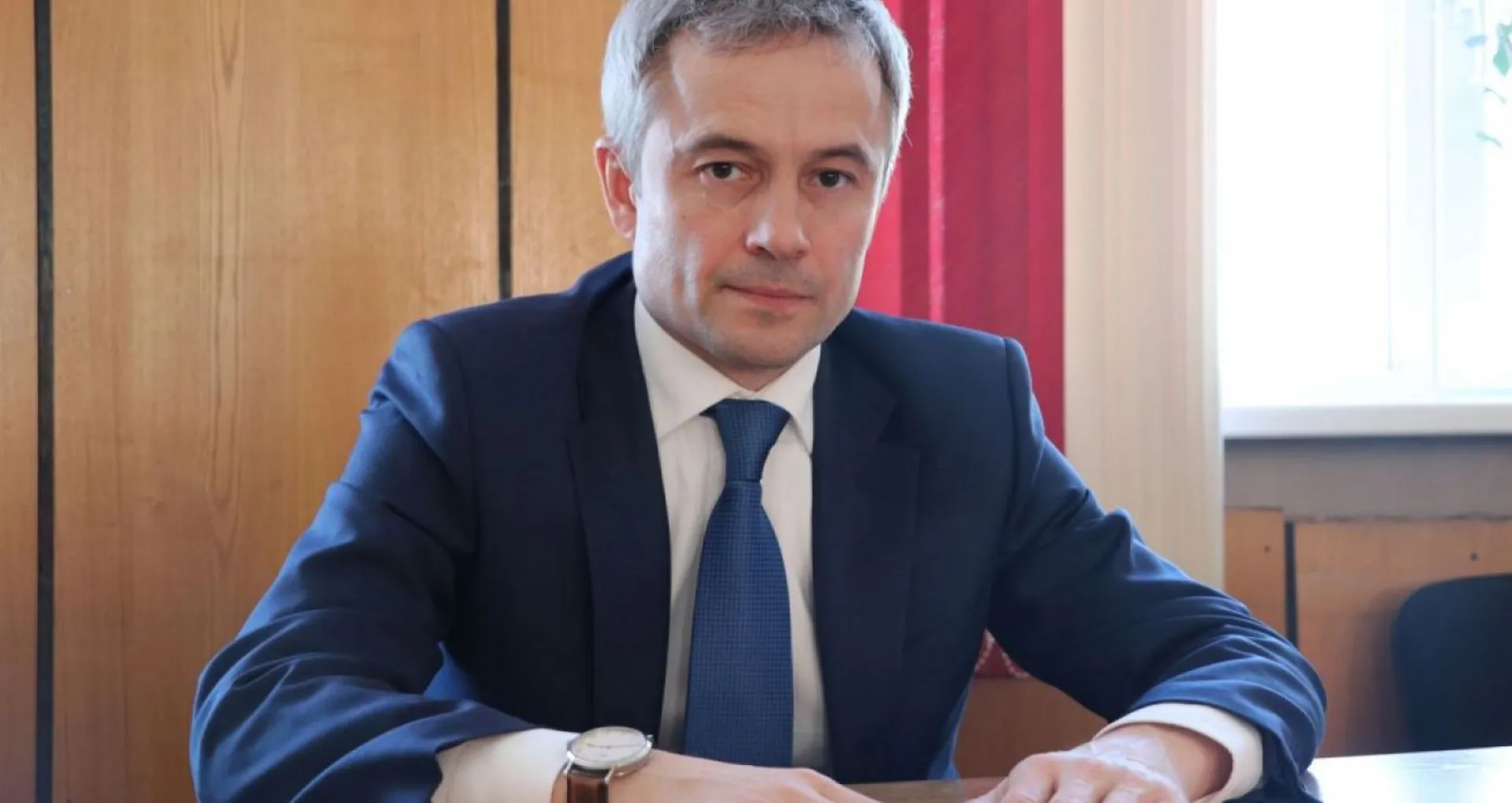 Губернатор Виктор Томенко принял отставку министра спорта Алтайского края
