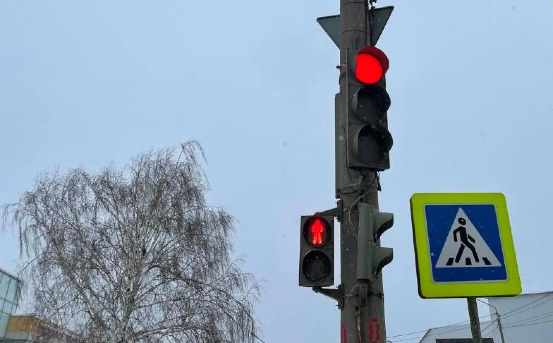 Светофоры не будут работать на улице Власихинской в Барнауле в течение двух дней 