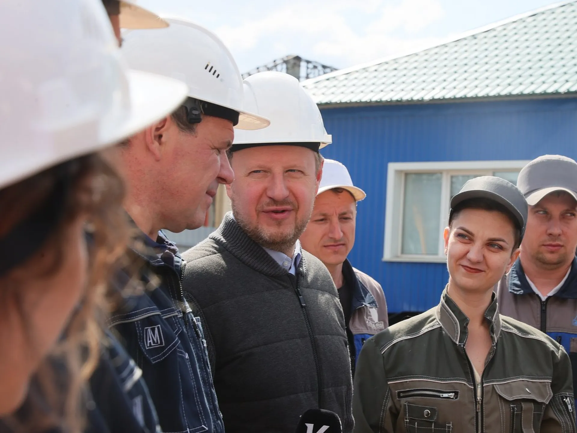 Виктор Томенко посетил предприятие «Алтайлесмаш»