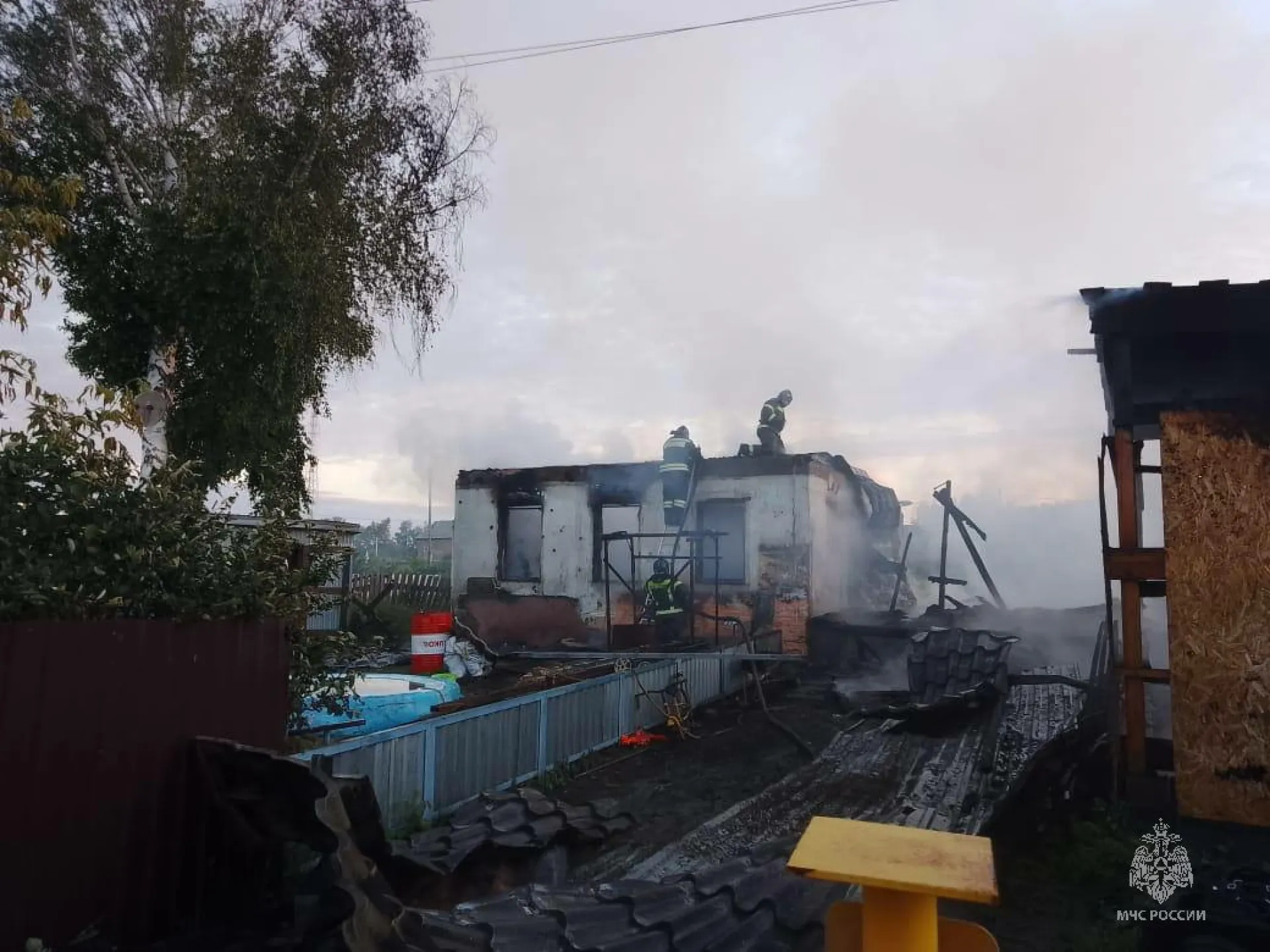 Крупный пожар произошел в Бийском районе
