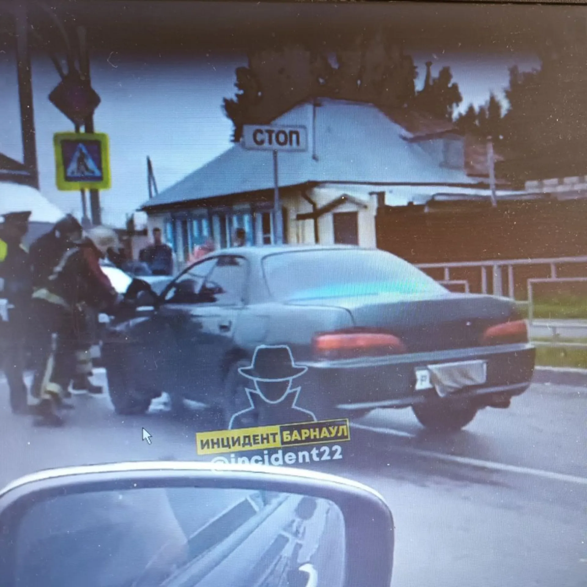 Крупное ДТП произошло в спальном районе Барнаула