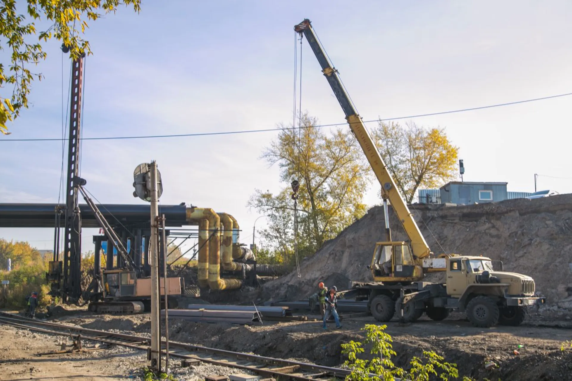 Работы на путепроводе на Новом рынке в Барнауле продолжаются