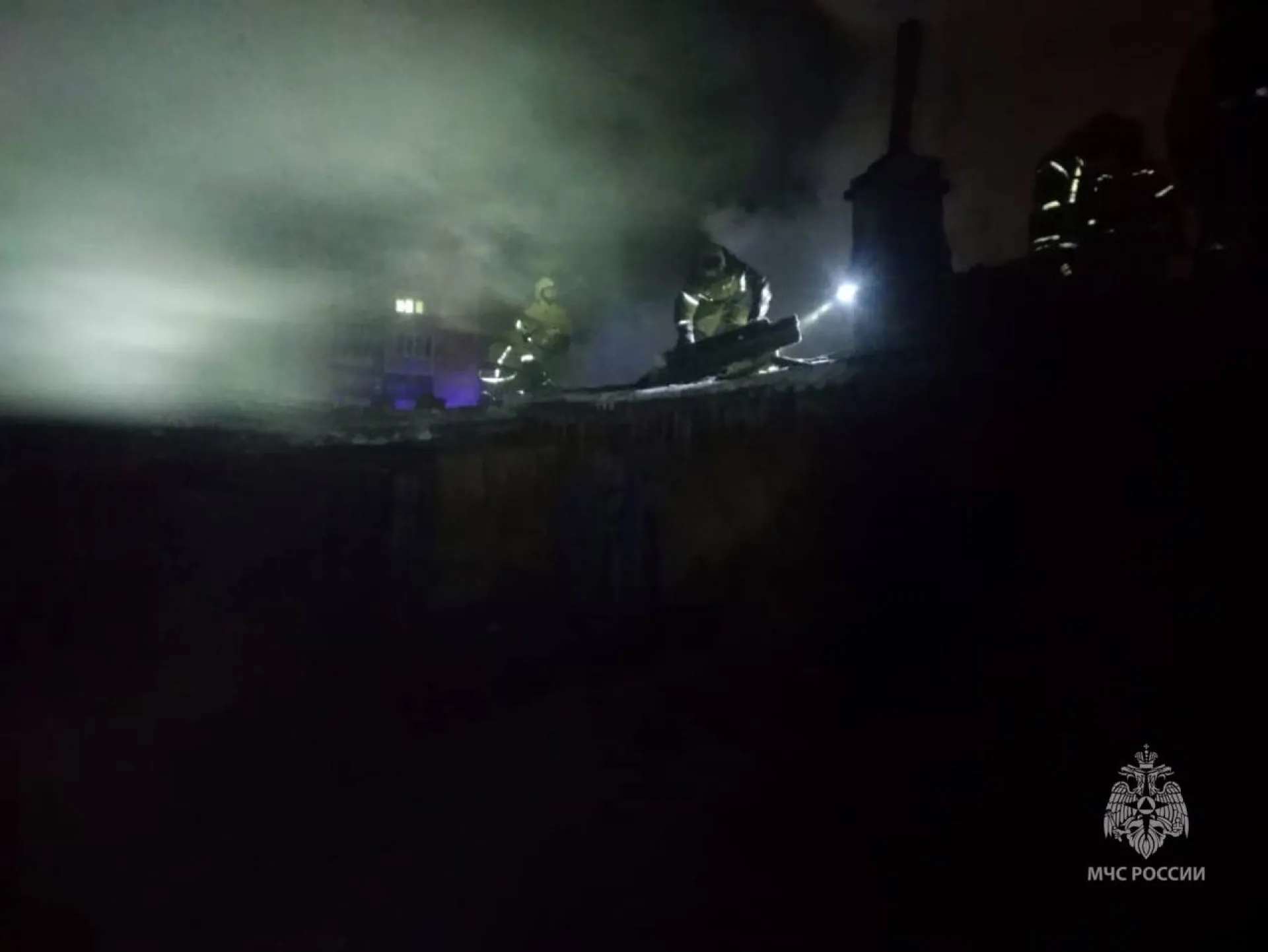 В Барнауле при пожаре в частном жилом доме погиб мужчина