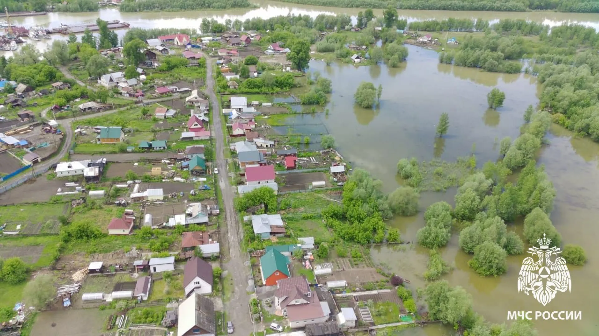 МЧС: уровень воды в Оби продолжает подниматься МЧС: уровень воды в Оби продолжает подниматься