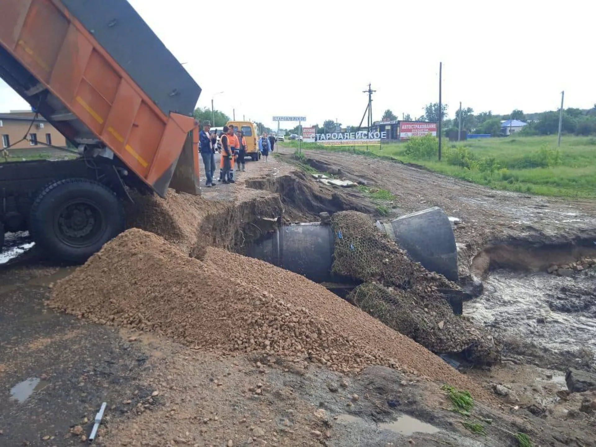 Большая часть воды ушла с улиц села Староалейское Третьяковского района Большая часть воды ушла с улиц села Староалейское Третьяковского района