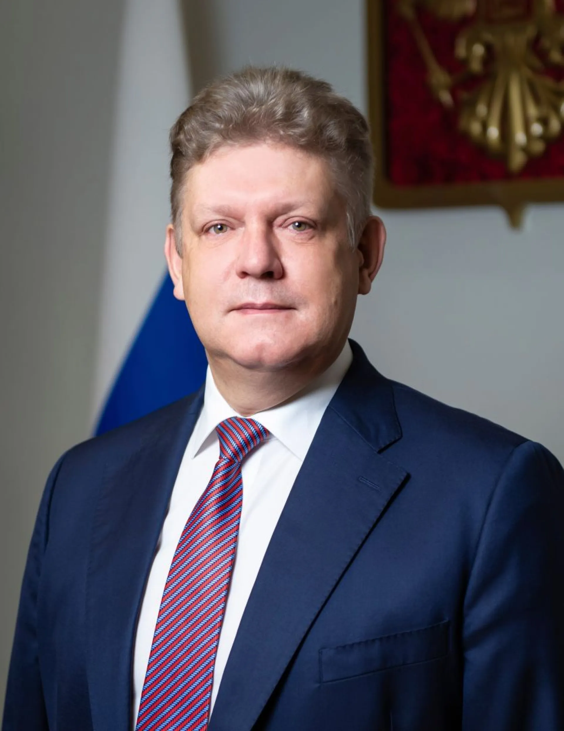 Полномочный представитель президента РФ в Сибирском федеральном округе поздравил с Днем знаний школьников и студентов Полномочный представитель президента РФ в Сибирском федеральном округе поздравил с Днем знаний школьников и студентов