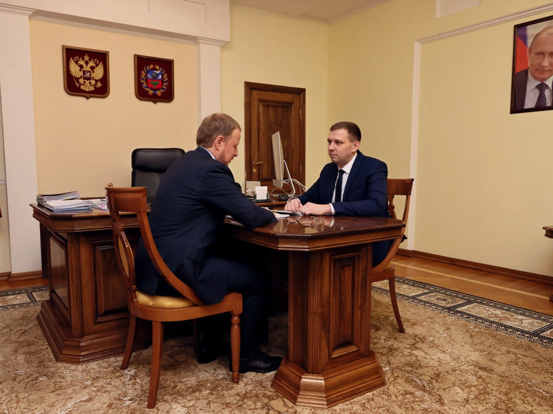 Ремонт дорог обсудили мэр Бийска и губернатор Алтайского края