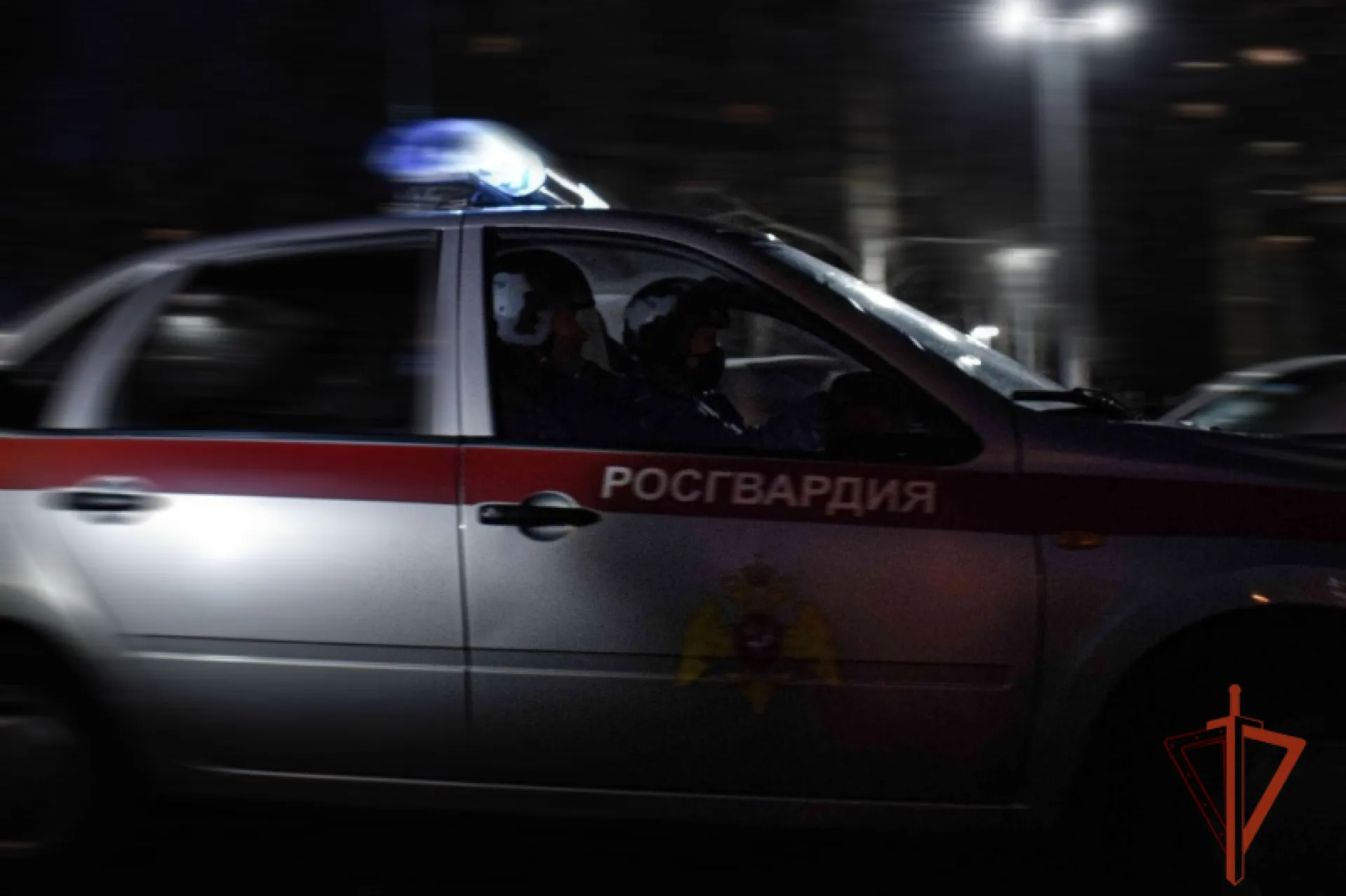 Росгвардейцы оперативно задержали грабителя благодаря тревожной кнопке в Новоалтайске Росгвардейцы оперативно задержали грабителя благодаря тревожной кнопке в Новоалтайске