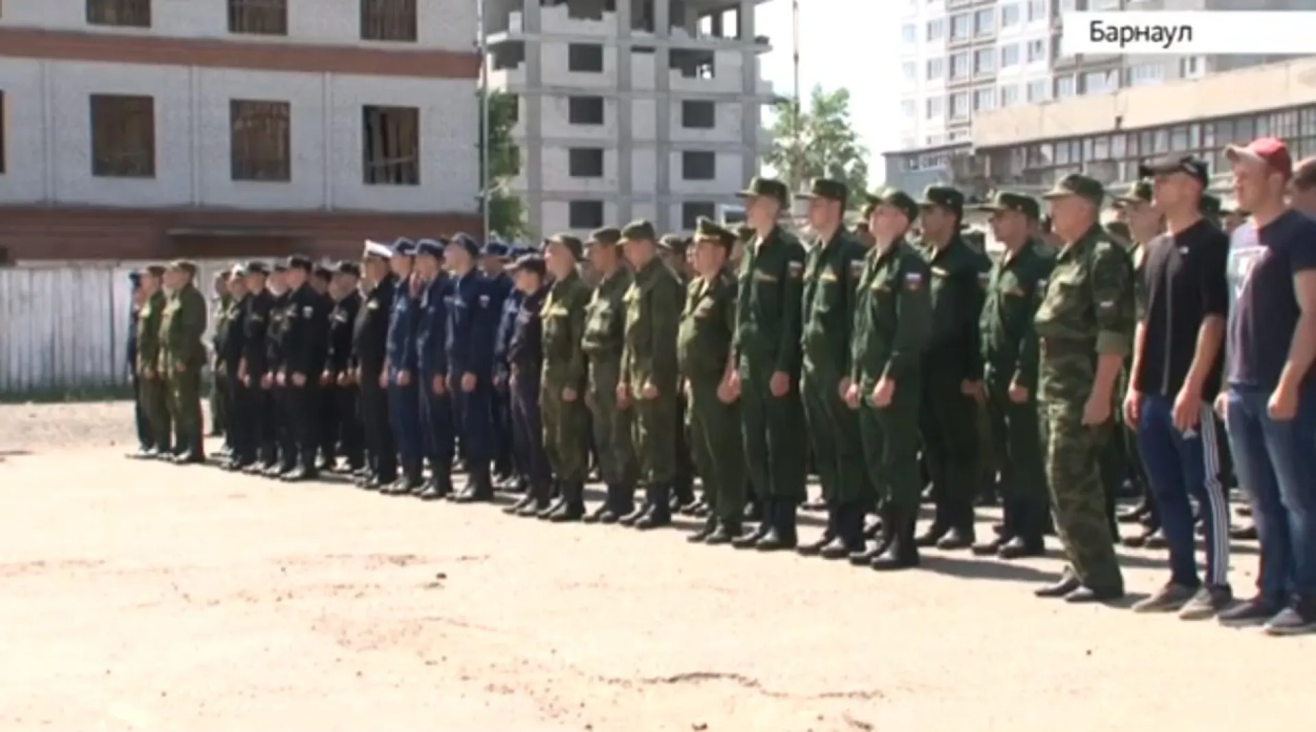Алтайские призывники отправились на службу в Президентский полк
