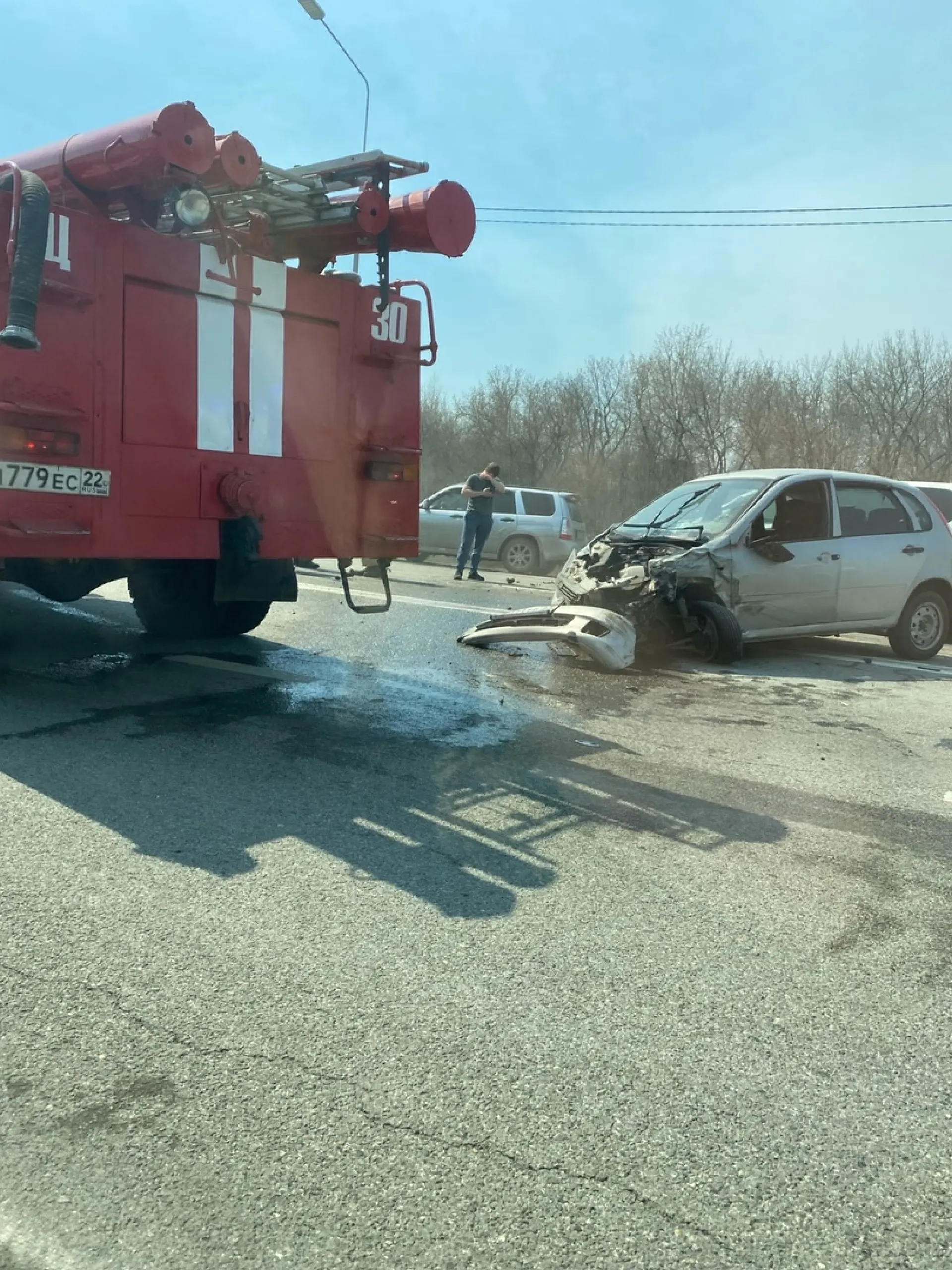 Две легковые машины столкнулись на трассе Новосибирск — Барнаул