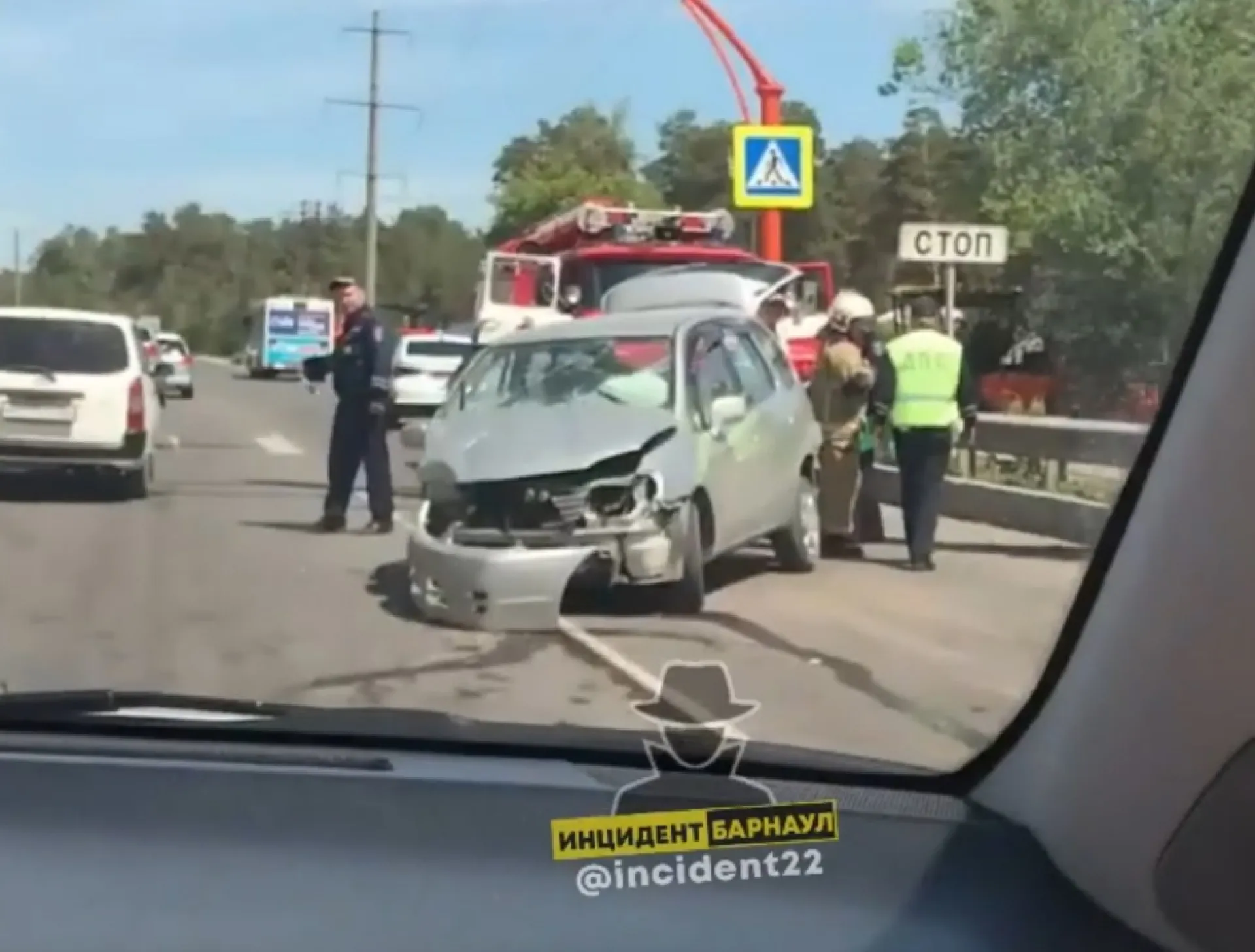 ДТП произошло на Змеиногорском тракте в Барнауле