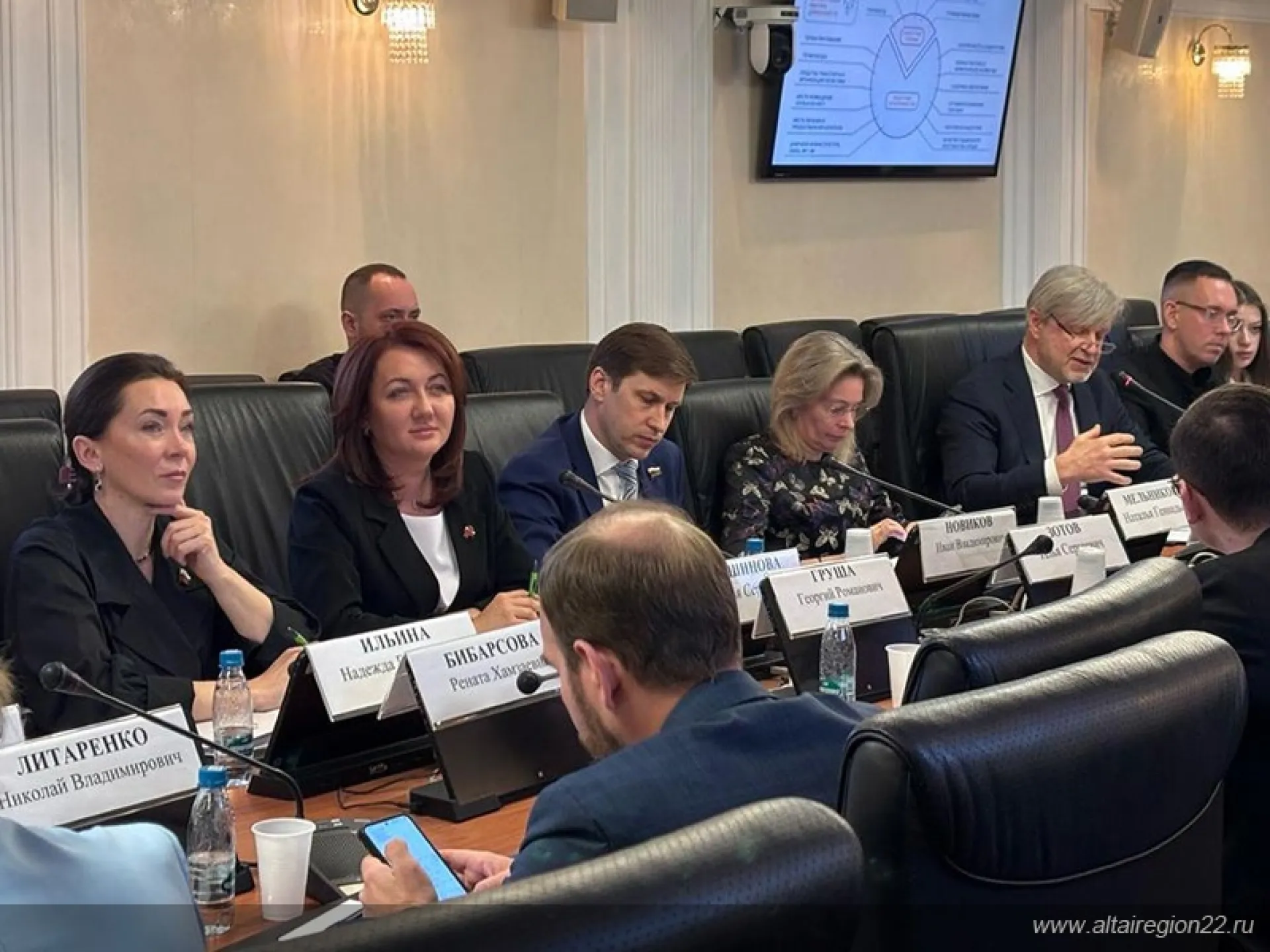 Развитие туризма обсудили за круглым столом в Совете Федерации под руководством сенатора от Алтайского края Натальи Кувшиновой
