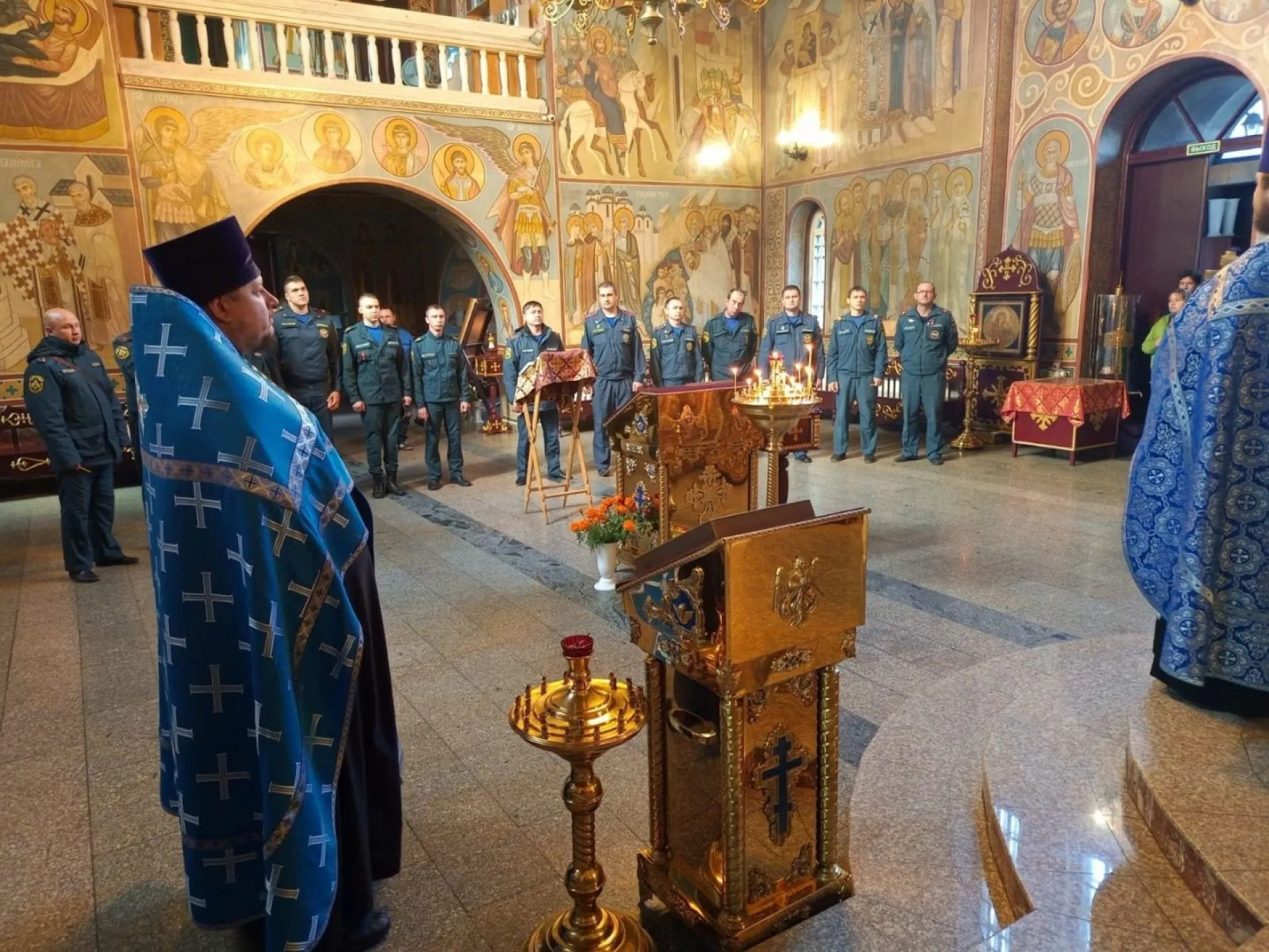 Алтайские спасатели приняли участие в молебне в честь иконы Божией Матери «Неопалимая Купина» Алтайские спасатели приняли участие в молебне в честь иконы Божией Матери «Неопалимая Купина»