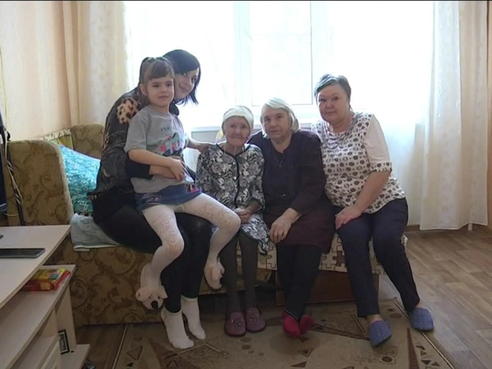 «Жизнь – это любовь, а любовь – это жизнь». 104 года отметила жительница Алтайского края «Жизнь – это любовь, а любовь – это жизнь». 104 года отметила жительница Алтайского края